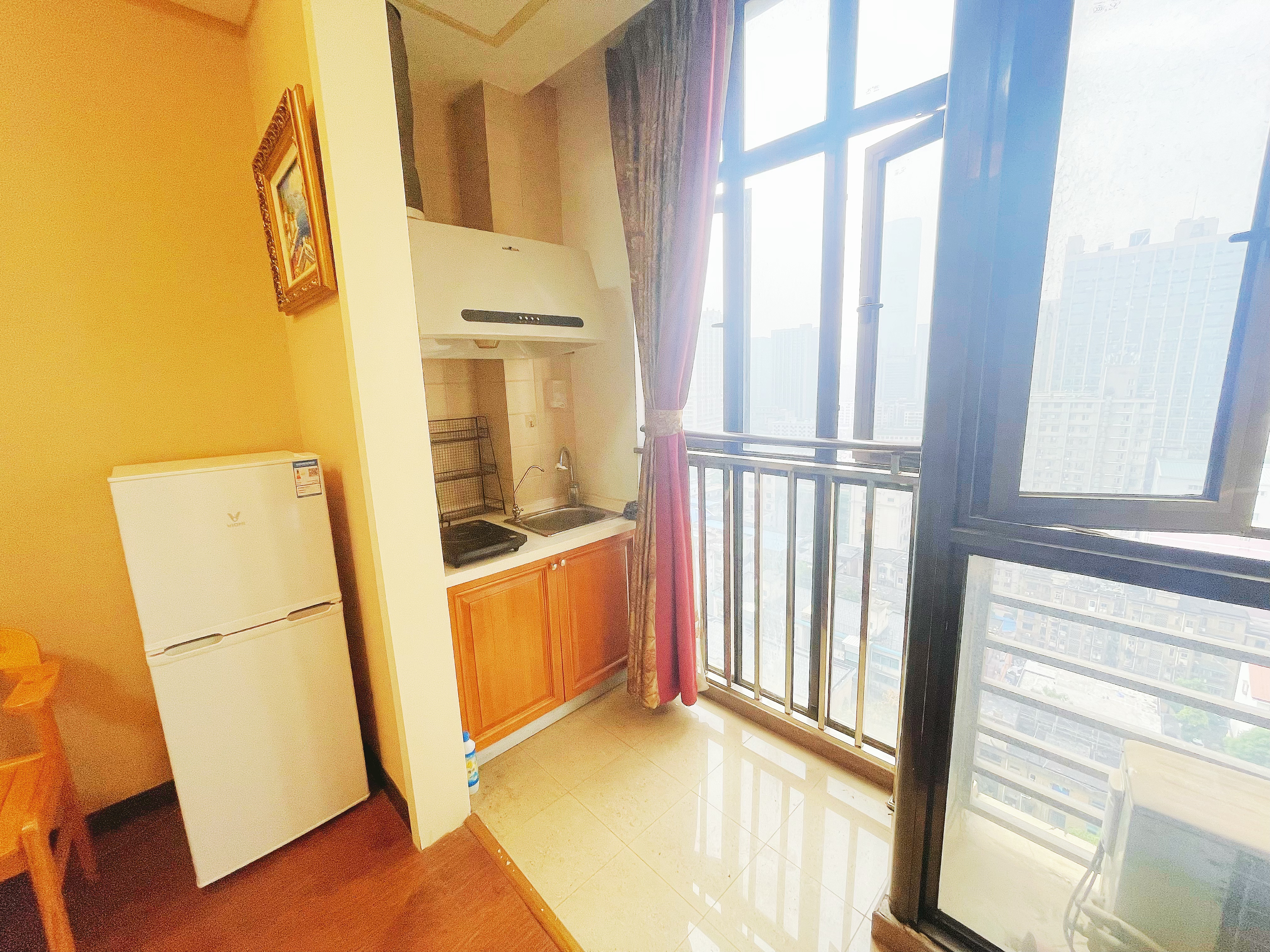 铂宫 1室1厅1卫 1800.0元/月 铂宫 1室1厅1卫 1800.0元/月室内图