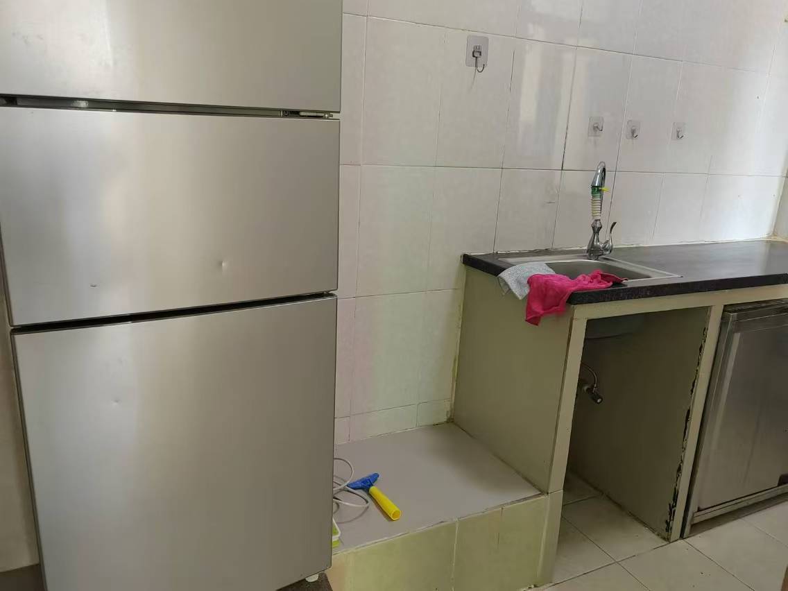 南海花园 2室2厅1卫 1800.0元/月 南海花园 2室2厅1卫 1800.0元/月室内图