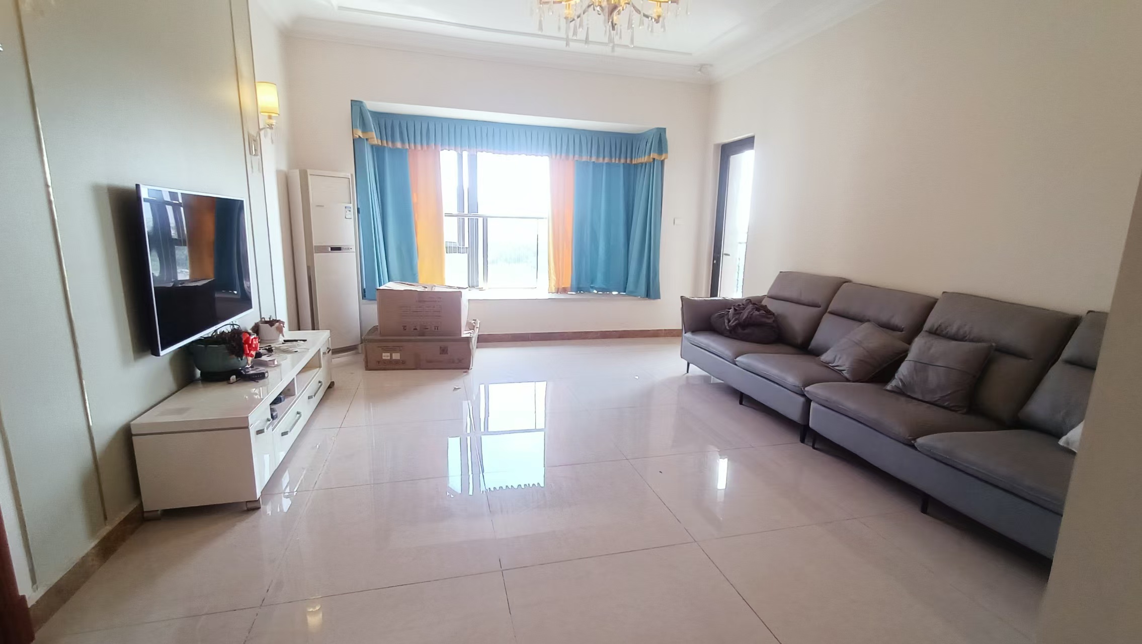 恒大林溪郡 4室2厅2卫 2450.0元/月 恒大林溪郡 4室2厅2卫 2450.0元/月室内图