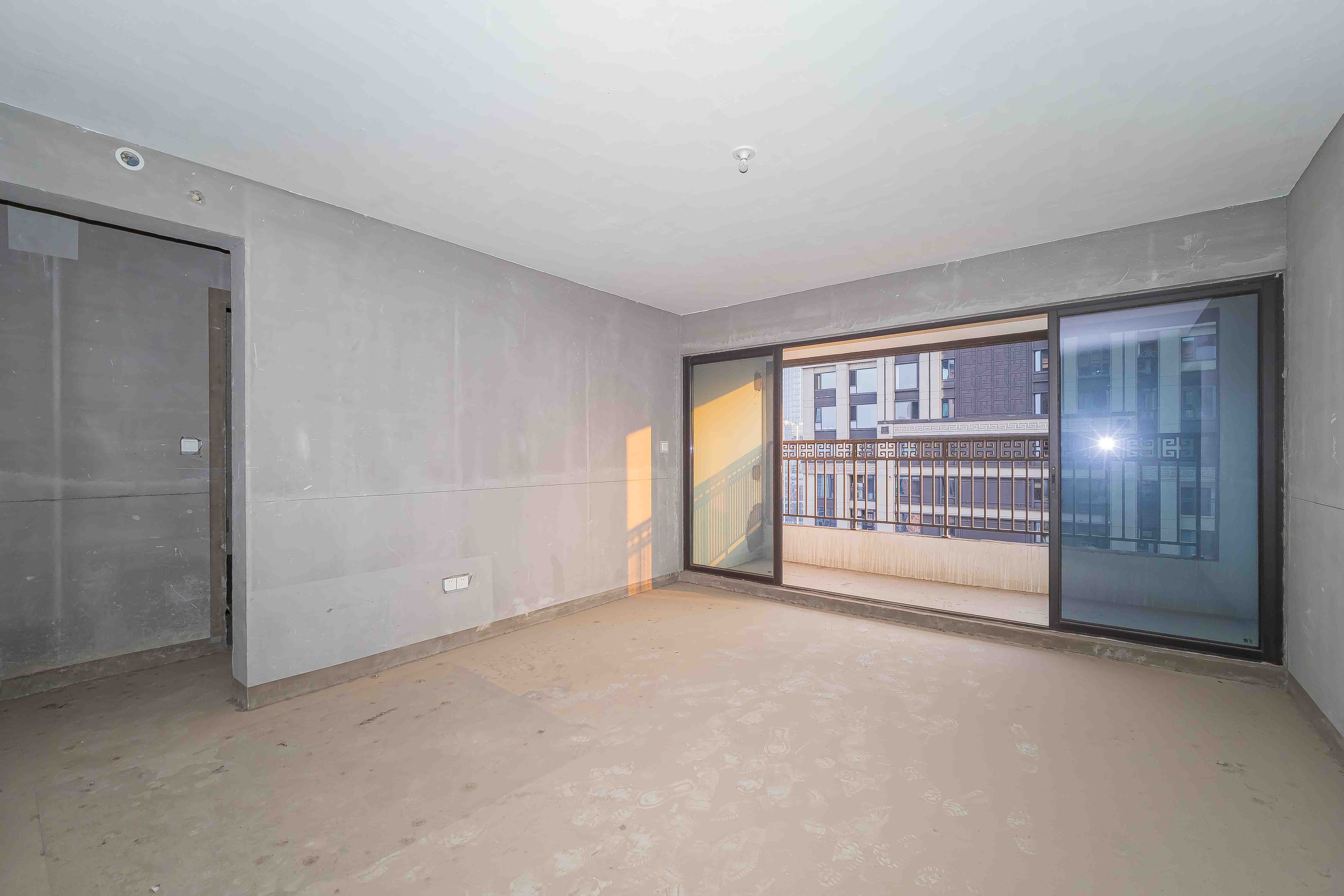 建发央玺（建发泱玺雅苑）  4室2厅2卫   398.00万客厅