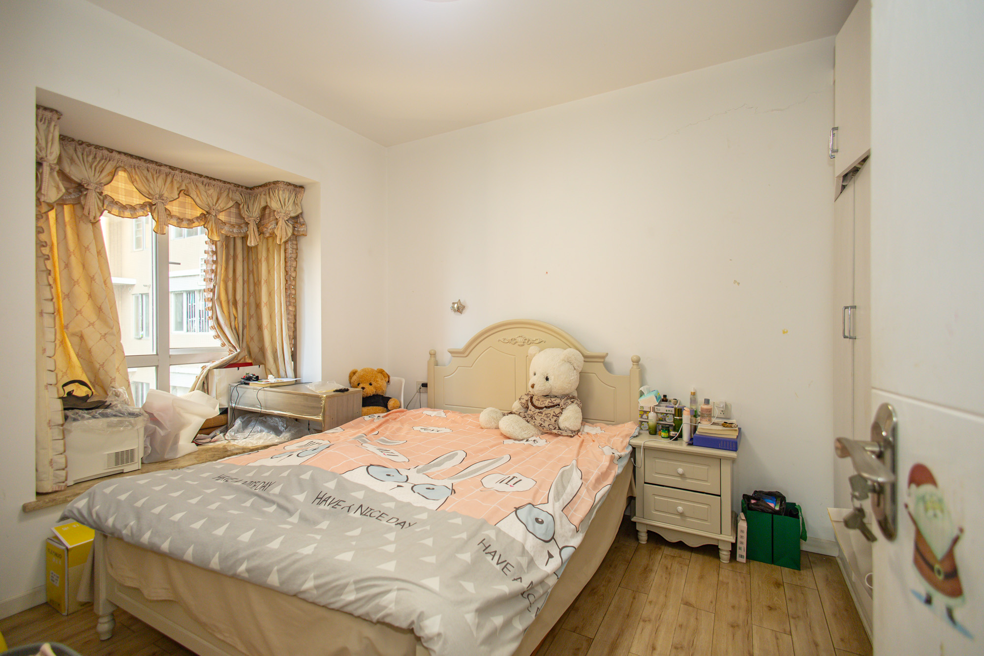 恒广国际景园一二区 2室2厅1卫 68.0万 恒广国际景园一二区 2室2厅1卫 68.0万卧室