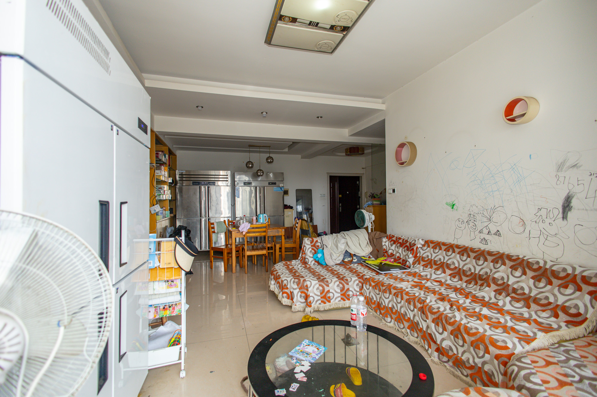 开源鑫景 3室2厅2卫 49.8万 开源鑫景 3室2厅2卫 49.8万客厅