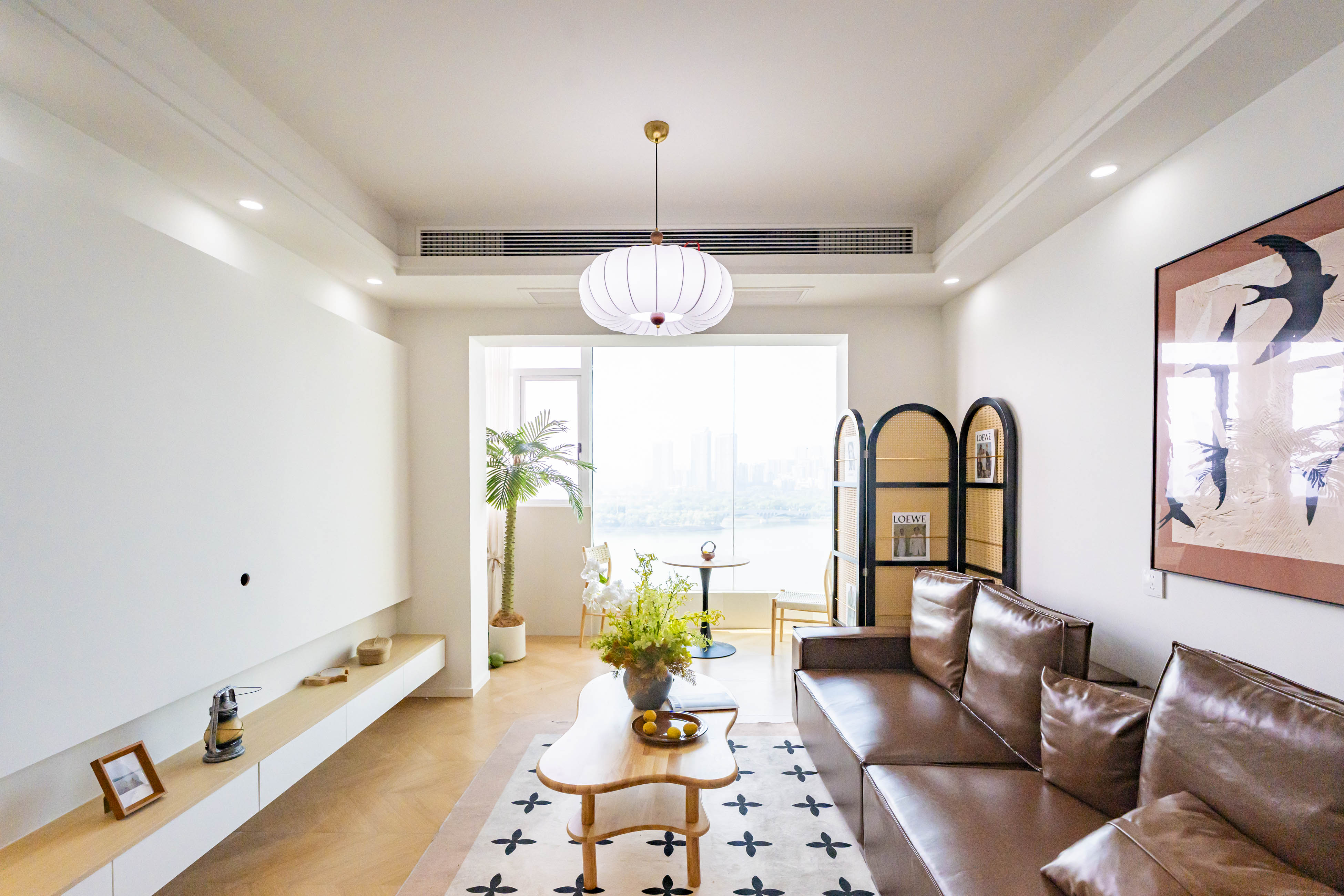 欧陆经典  2室1厅1卫    109.8万客厅