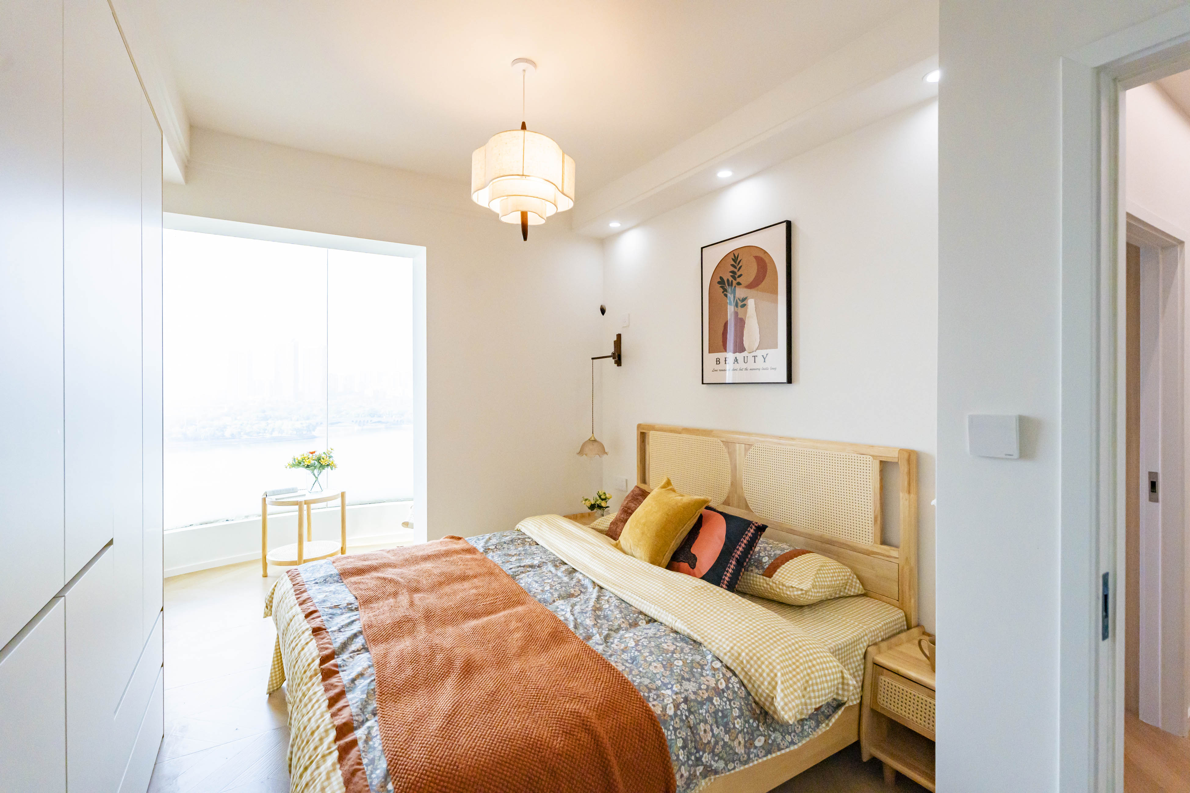 欧陆经典  2室1厅1卫    109.8万卧室