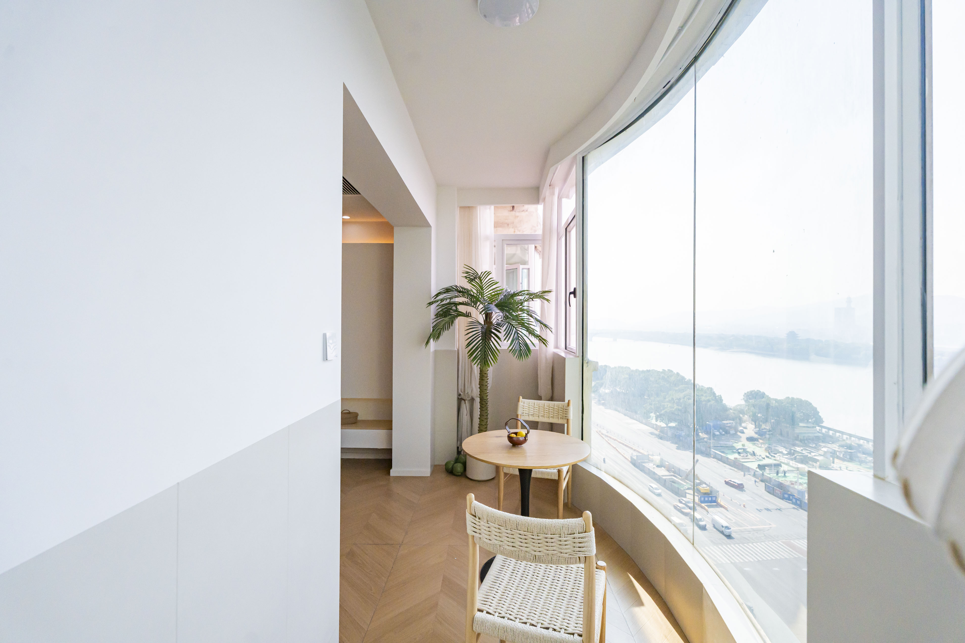 欧陆经典  2室1厅1卫    109.8万阳台