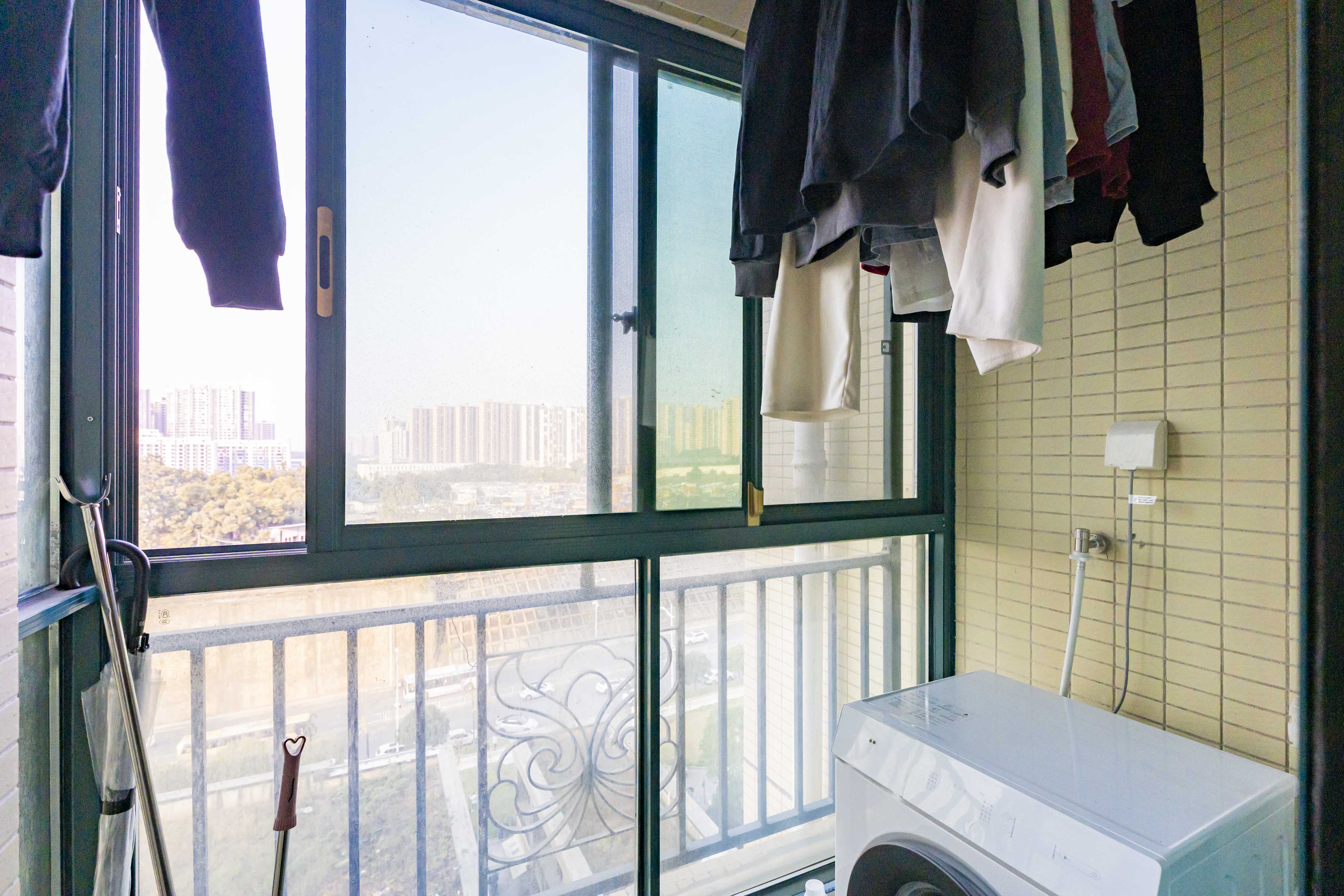 恒大雅苑  2室2厅1卫   58.00万阳台