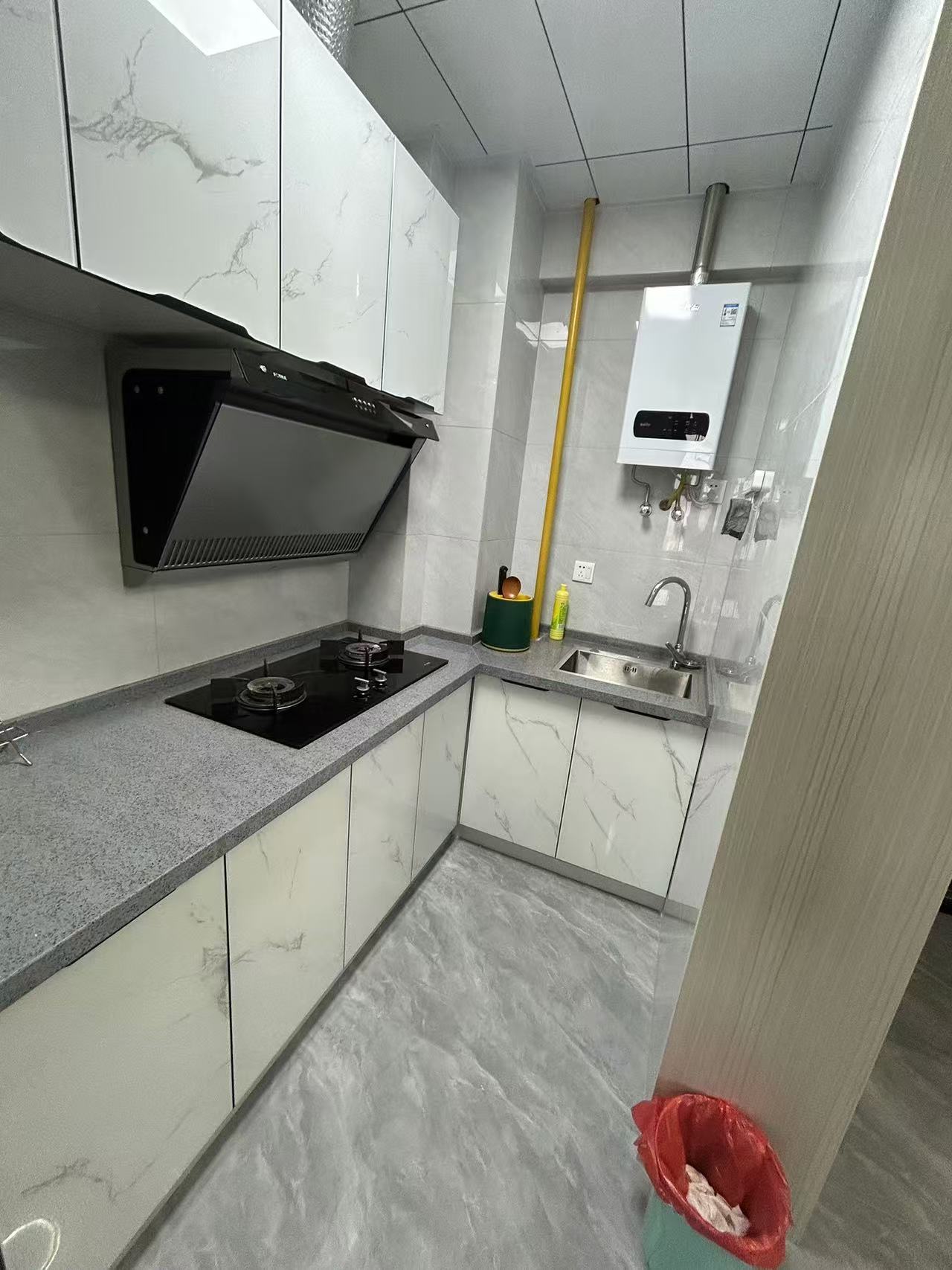 云顶上品 1室1厅1卫 1300.0元/月 云顶上品 1室1厅1卫 1300.0元/月室内图