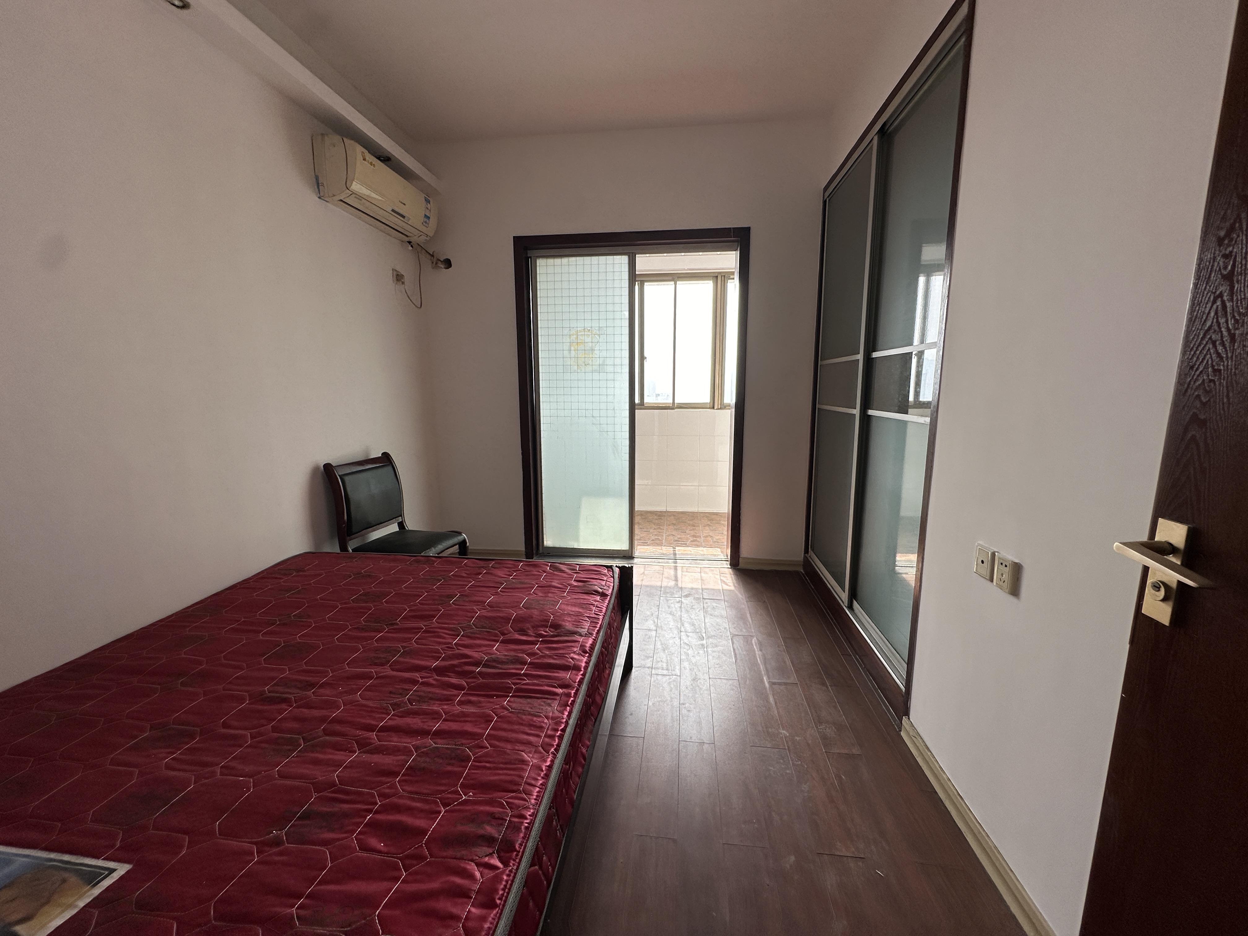 阳明山庄 4室2厅2卫 3000.0元/月 阳明山庄 4室2厅2卫 3000.0元/月室内图