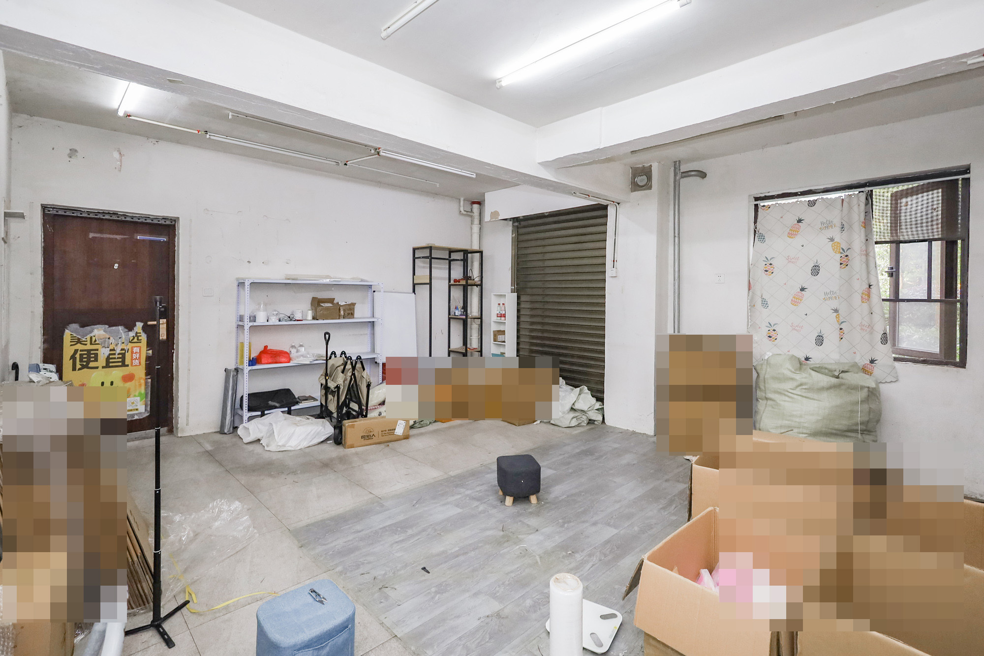 中铁西江悦一期  4室2厅2卫   120.00万客厅
