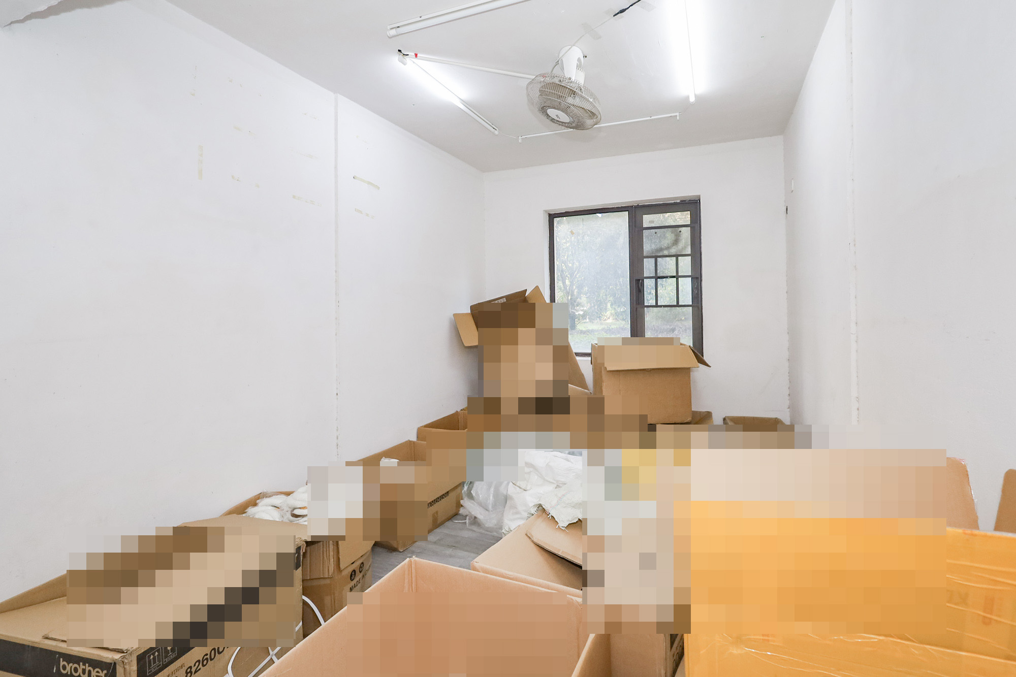 中铁西江悦一期  4室2厅2卫   120.00万卧室