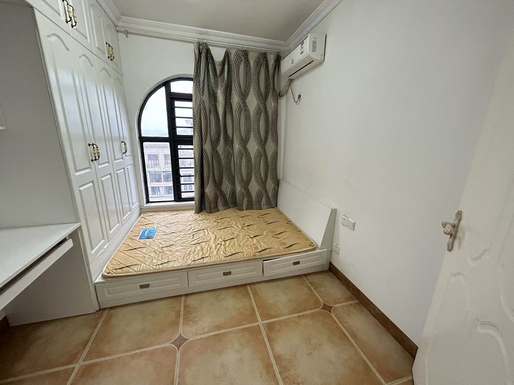 邦盛水岸御园 3室2厅1卫 2000.0元/月 邦盛水岸御园 3室2厅1卫 2000.0元/月室内图