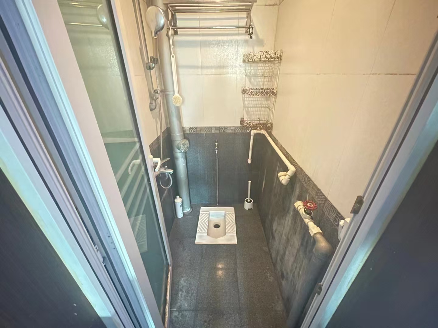 古堆山巷住宅区南湖路宿舍329号  2室1厅1卫   1500.00元/月室内图
