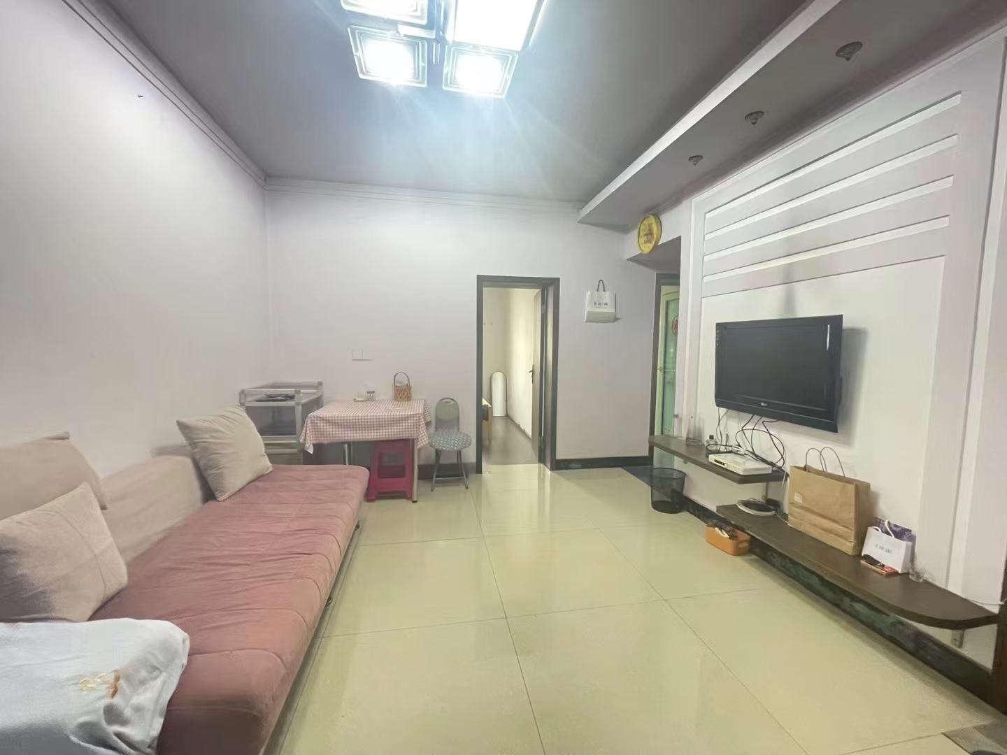 古堆山巷住宅区南湖路宿舍329号  2室1厅1卫   1500.00元/月室内图