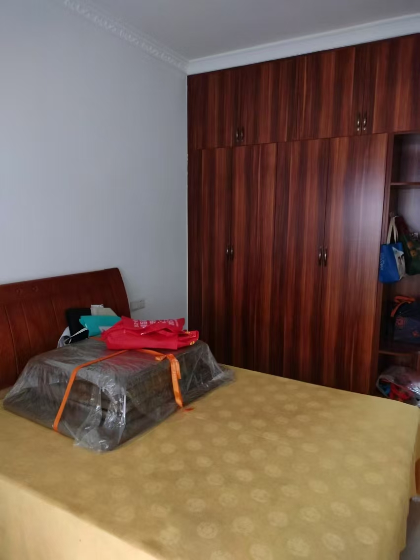 金柘北区 3室2厅2卫 1500.0元/月 金柘北区 3室2厅2卫 1500.0元/月室内图