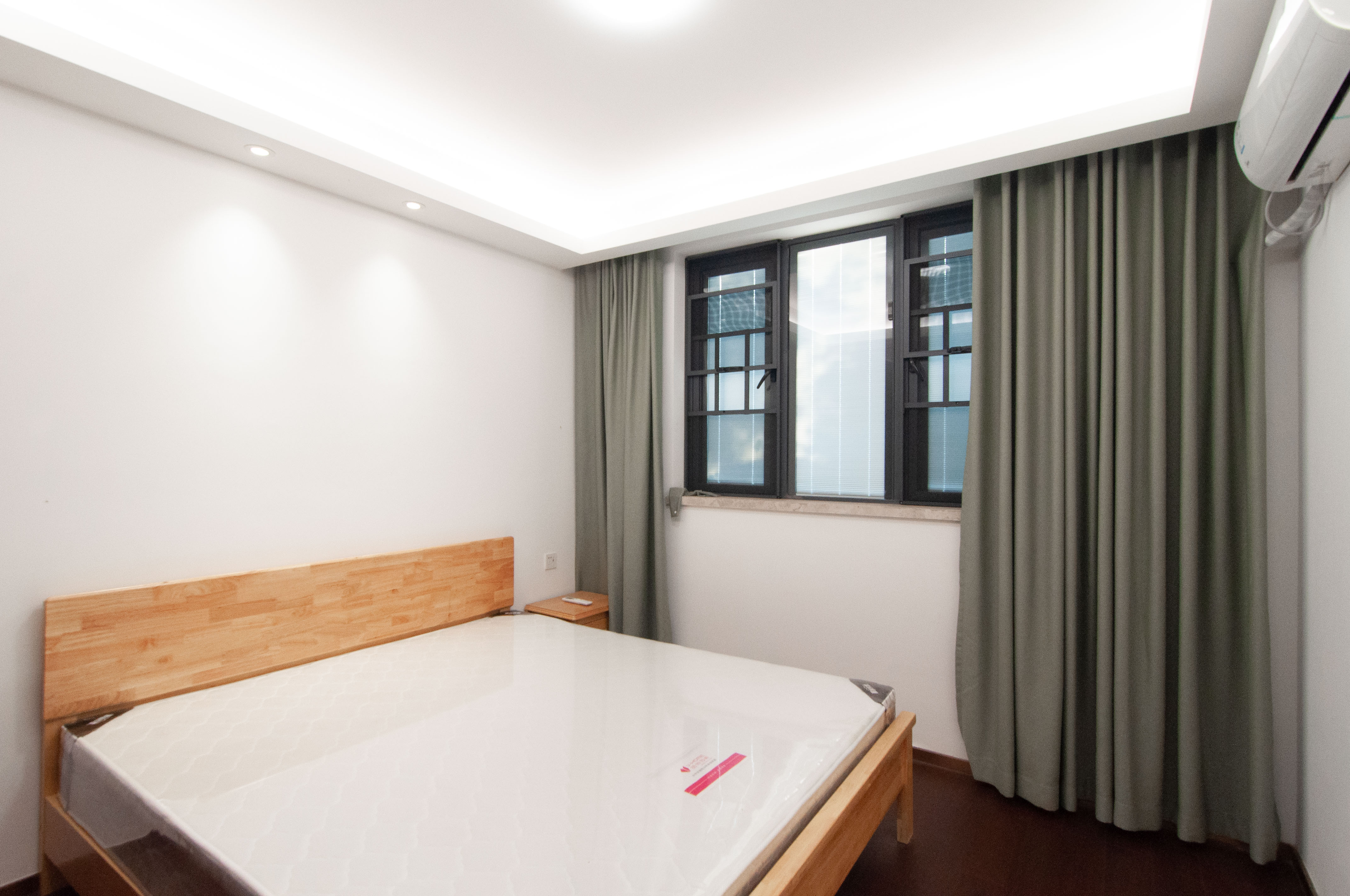 旭辉都会山  3室2厅2卫   200.00万其他