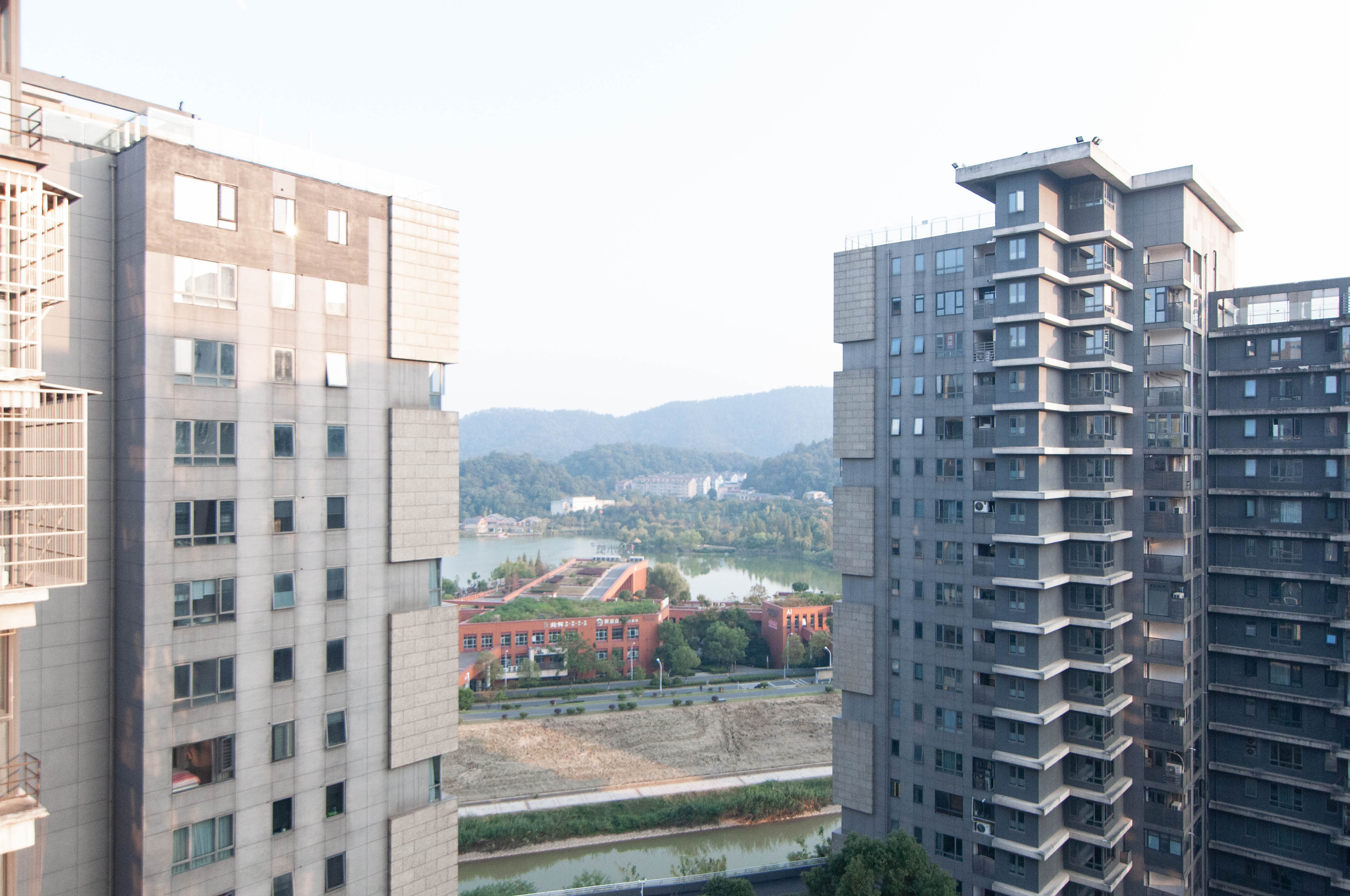 龙王港社区  3室2厅1卫   95.00万其他