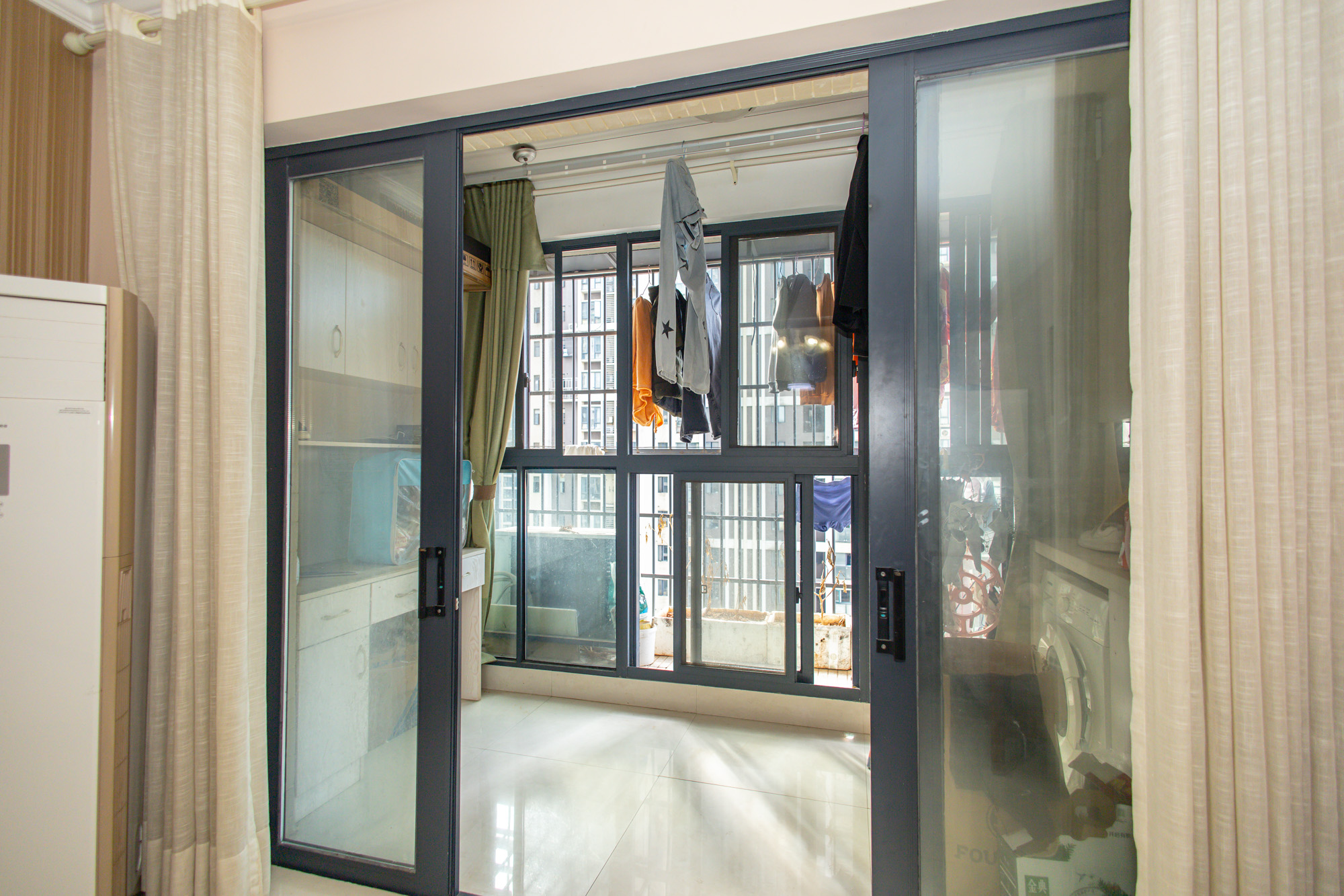 蓝山郡  3室2厅1卫    76.8万 蓝山郡  3室2厅1卫    76.8万阳台