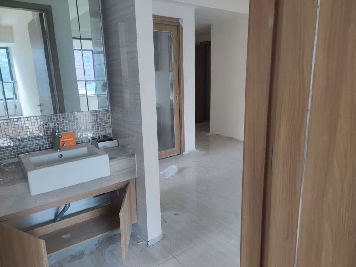 恒大金融广场 2室1厅1卫 2800.0元/月 恒大金融广场 2室1厅1卫 2800.0元/月室内图