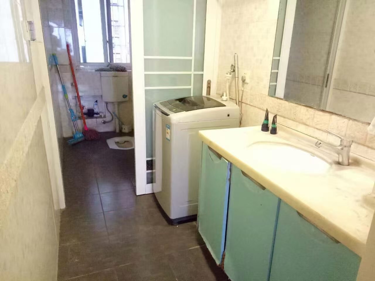 东城名苑  3室2厅2卫   1300.00元/月室内图