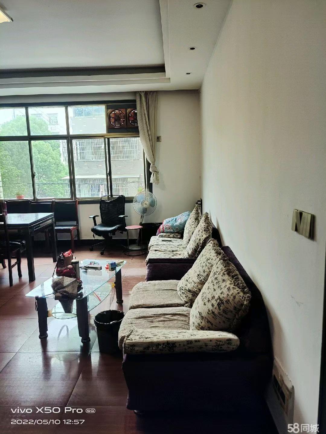 龙泰大楼(龙泰小区)  5室2厅2卫    2400.0元/月 龙泰大楼(龙泰小区)  5室2厅2卫    2400.0元/月室内图