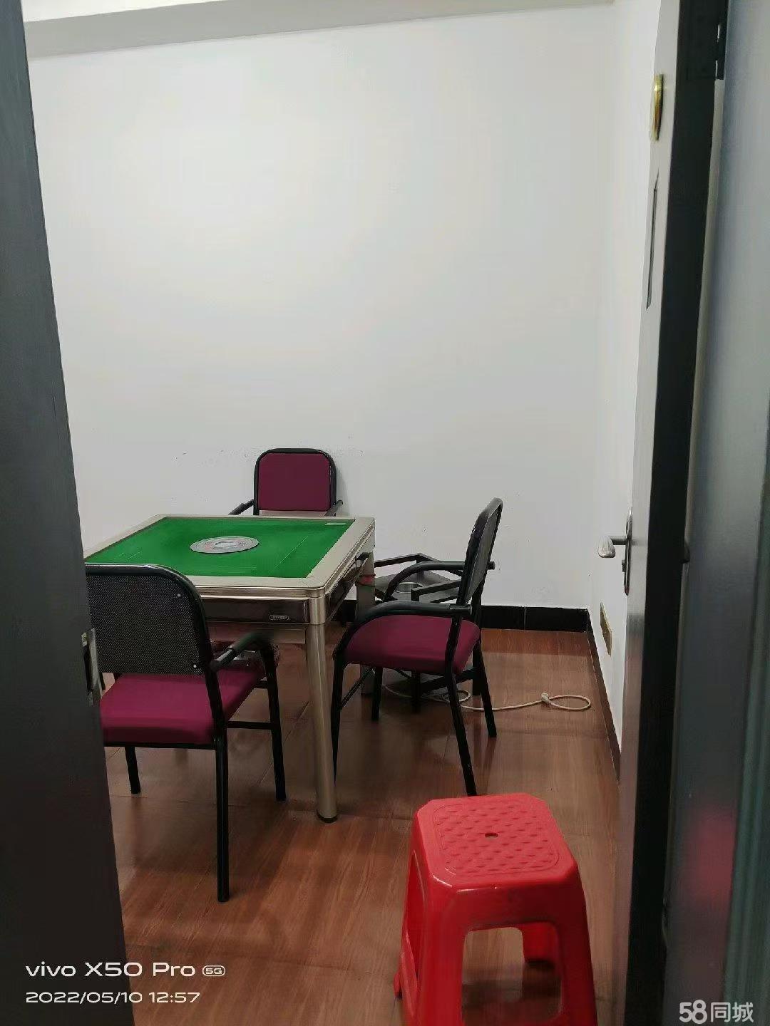 龙泰大楼(龙泰小区)  5室2厅2卫    2400.0元/月 龙泰大楼(龙泰小区)  5室2厅2卫    2400.0元/月室内图