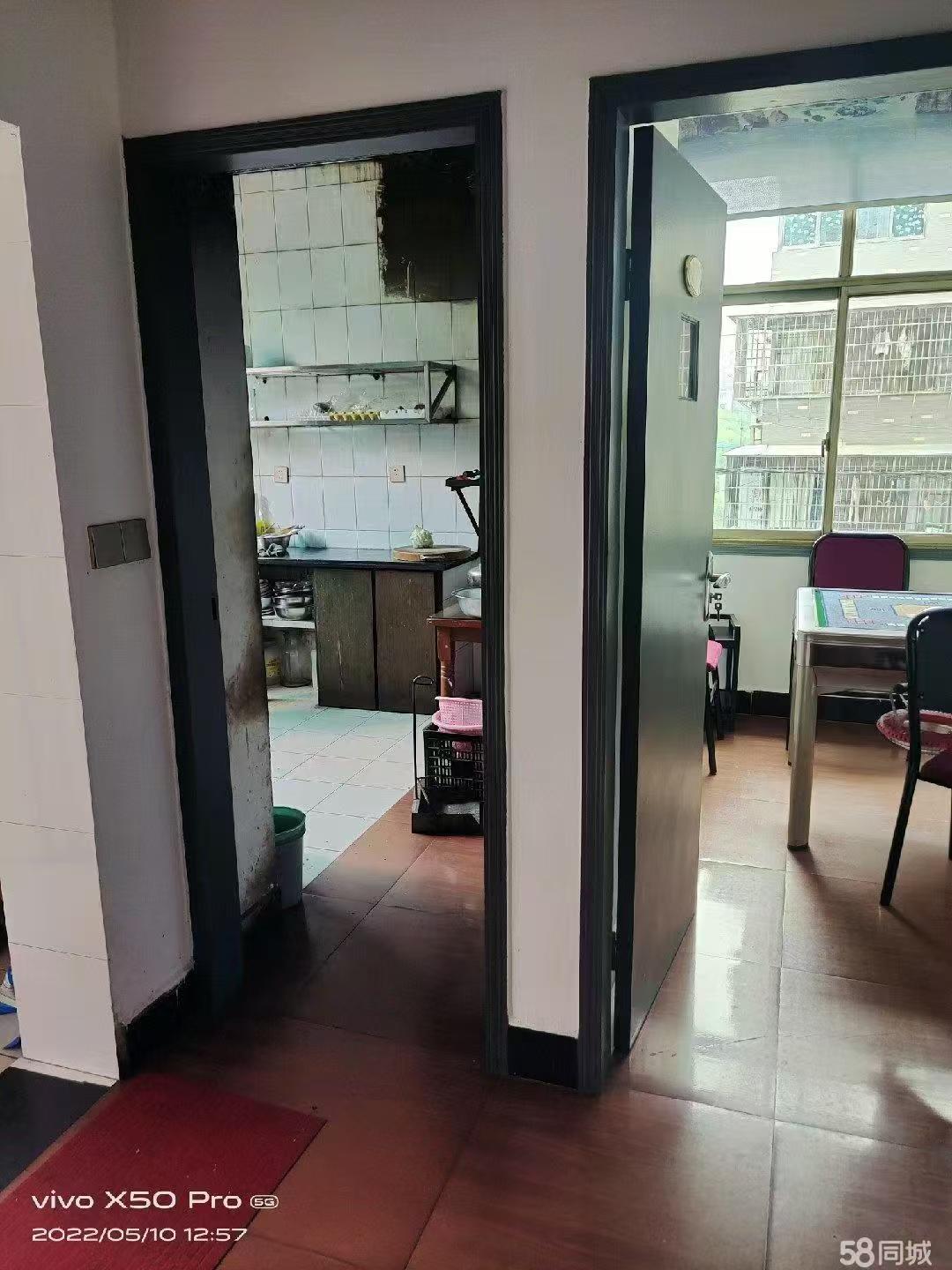 龙泰大楼(龙泰小区)  5室2厅2卫    2400.0元/月 龙泰大楼(龙泰小区)  5室2厅2卫    2400.0元/月室内图