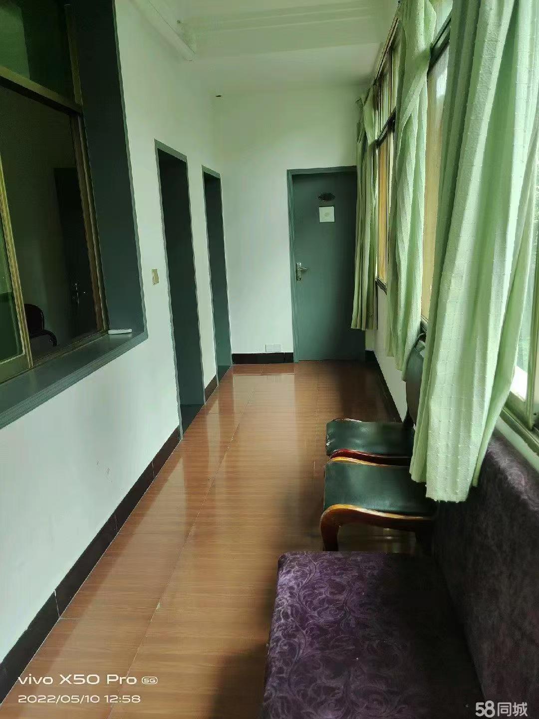 龙泰大楼(龙泰小区)  5室2厅2卫    2400.0元/月 龙泰大楼(龙泰小区)  5室2厅2卫    2400.0元/月室内图