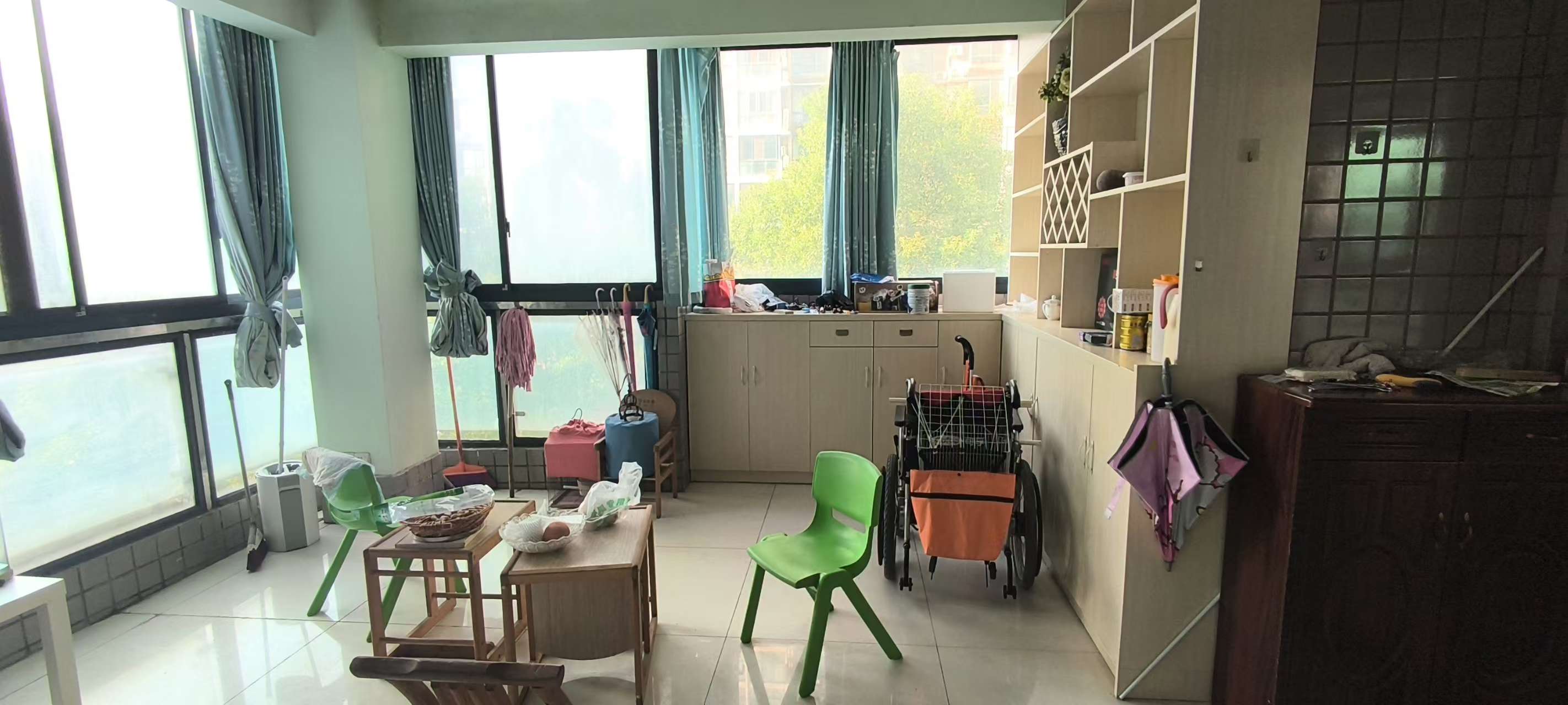 湘江世纪城望江苑 3室2厅2卫 2600.0元/月 湘江世纪城望江苑 3室2厅2卫 2600.0元/月室内图