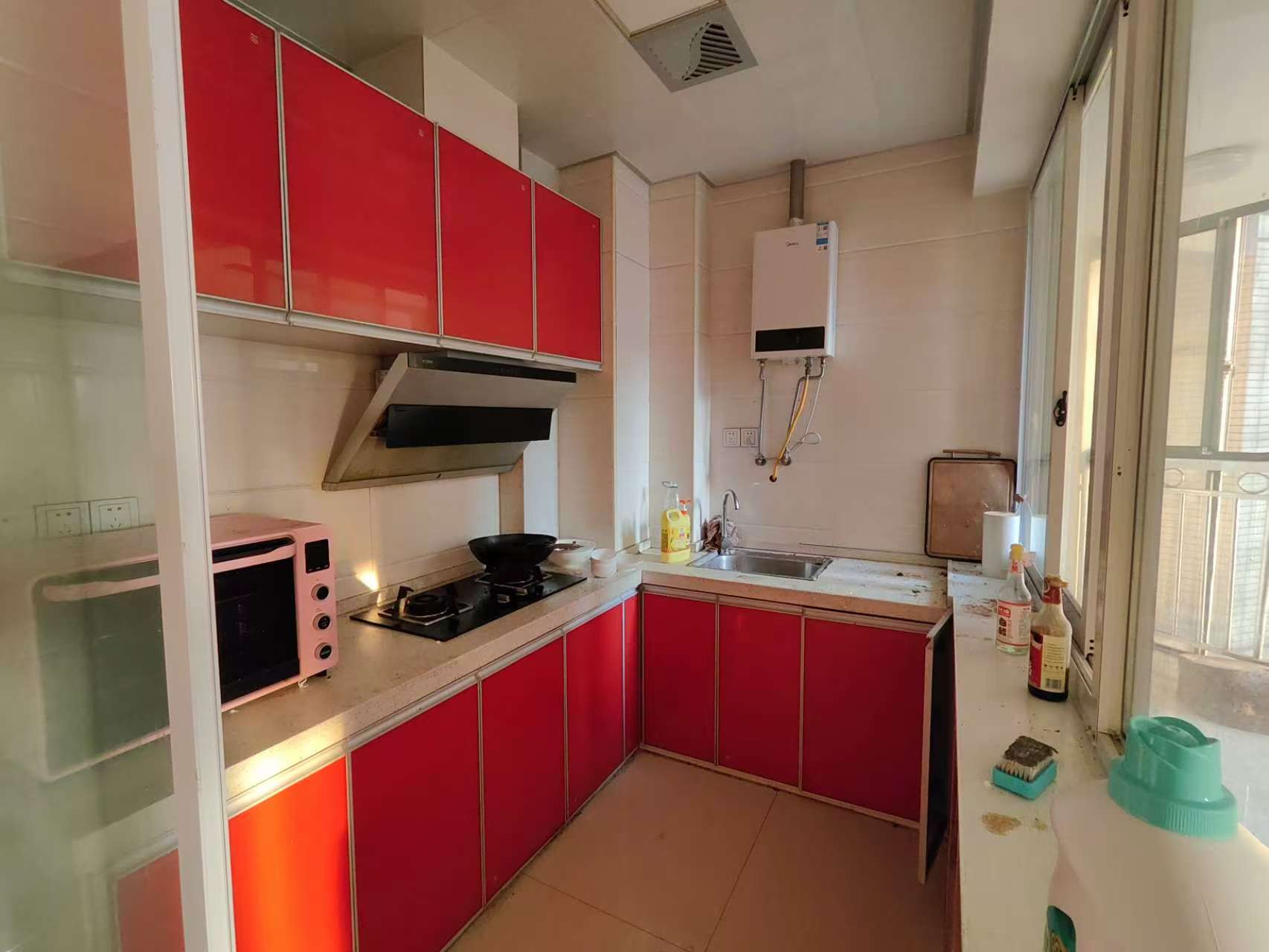 美的城三期 3室1厅1卫 1800.0元/月 美的城三期 3室1厅1卫 1800.0元/月室内图