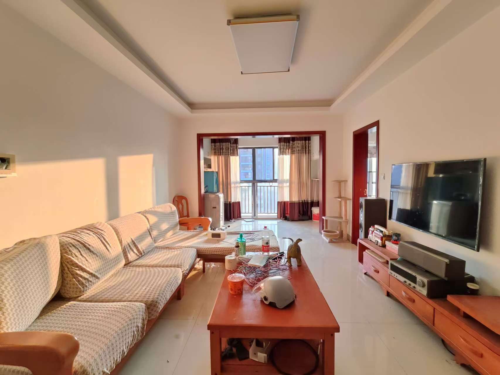 美的城三期 3室1厅1卫 1800.0元/月 美的城三期 3室1厅1卫 1800.0元/月室内图