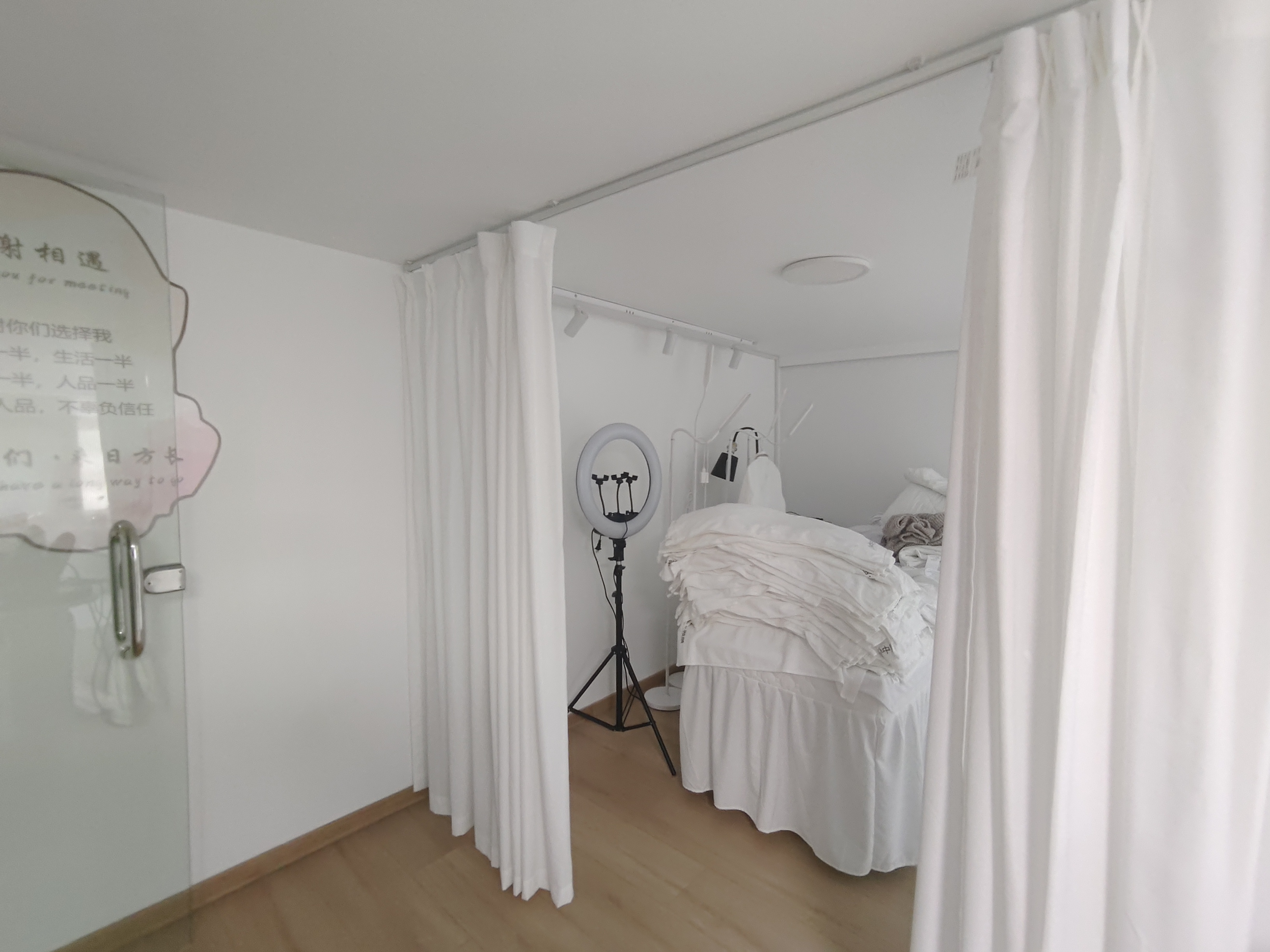 京武浪琴山三期(京武中心) 2室1厅1卫 6800.0元/月 京武浪琴山三期(京武中心) 2室1厅1卫 6800.0元/月室内图