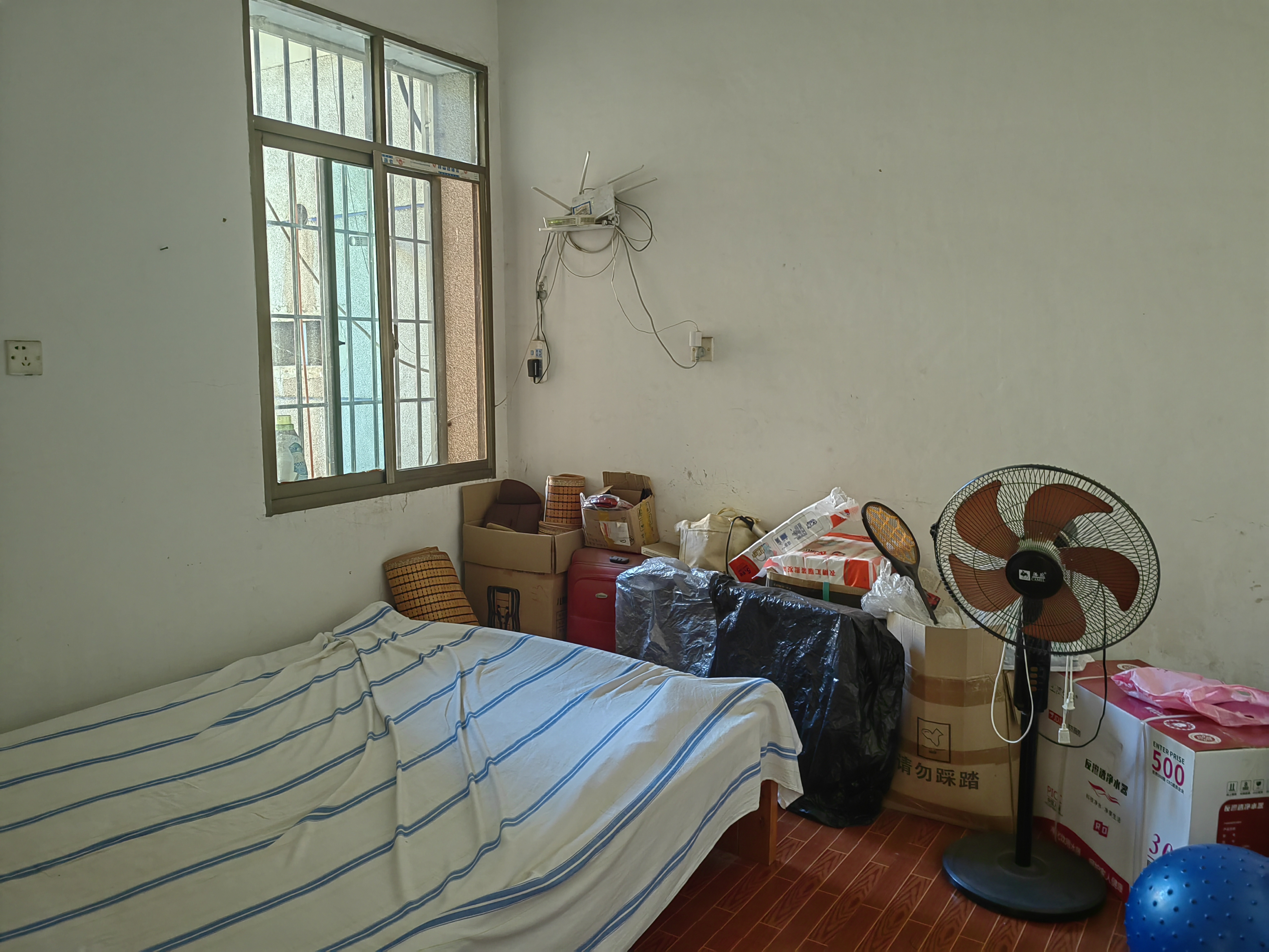 东贸街老国土局 3室1厅1卫 1500.0元/月 东贸街老国土局 3室1厅1卫 1500.0元/月室内图