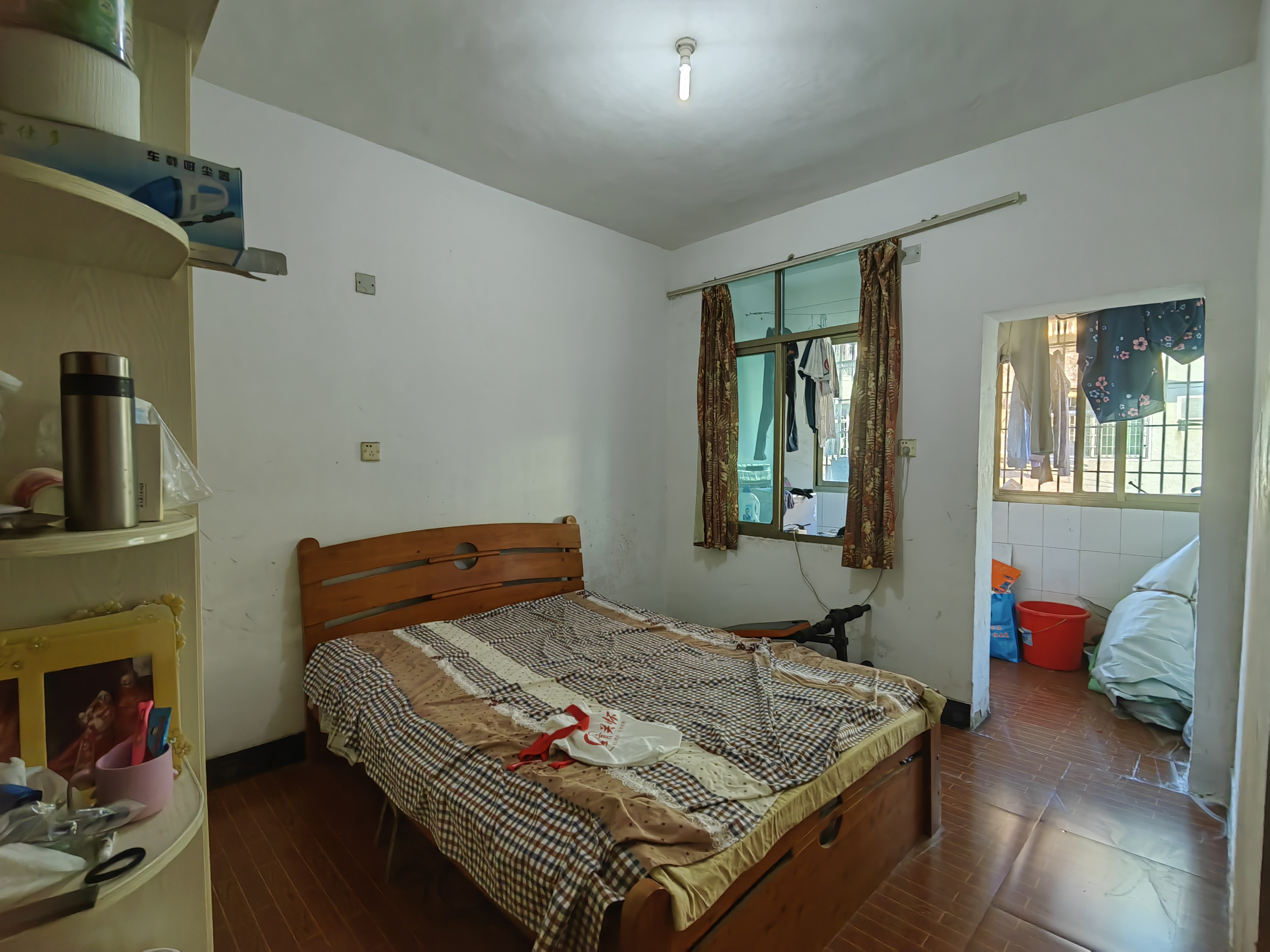 东贸街老国土局  3室1厅1卫    1500.0元/月室内图