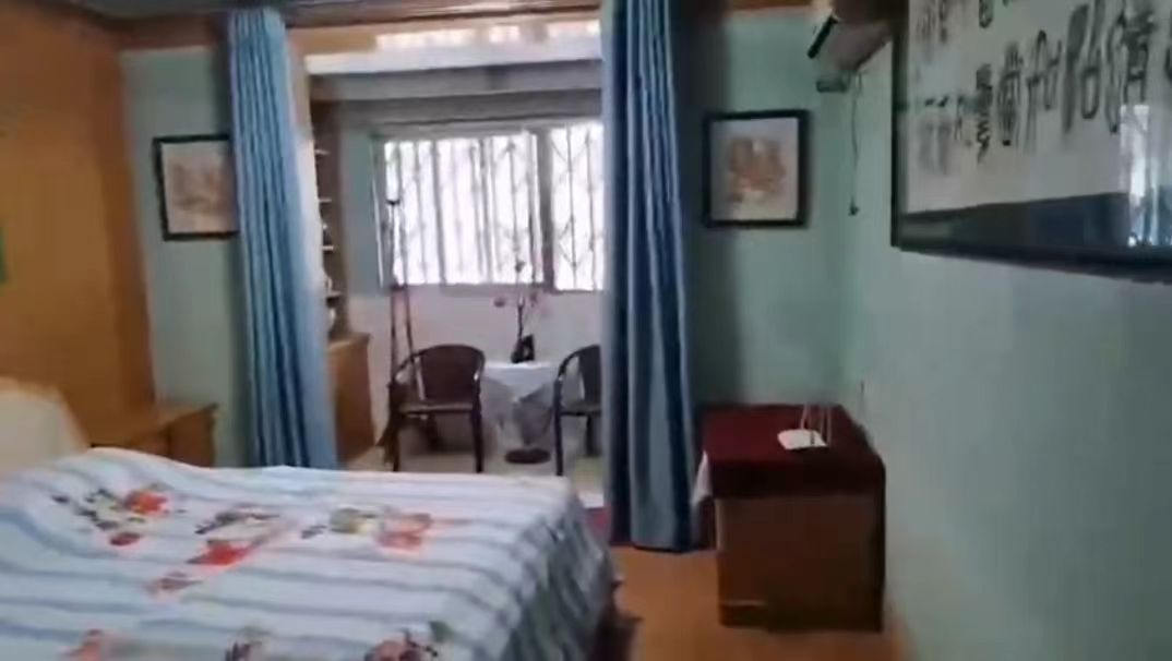 菊苑小区西区 4室2厅2卫 90.0万 菊苑小区西区 4室2厅2卫 90.0万室内图