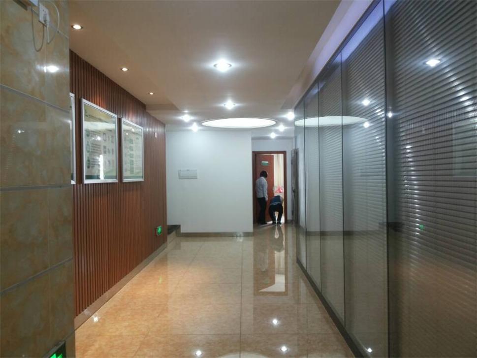 华雅花园 5室1厅1卫 18000.0元/月 华雅花园 5室1厅1卫 18000.0元/月室内图