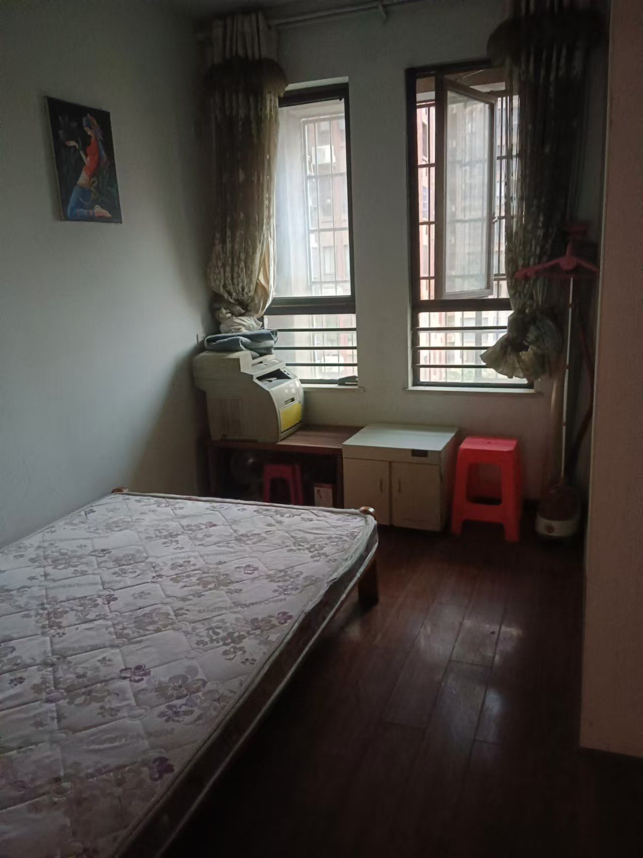 湘银小区 1室2厅1卫 1500.0元/月 湘银小区 1室2厅1卫 1500.0元/月室内图