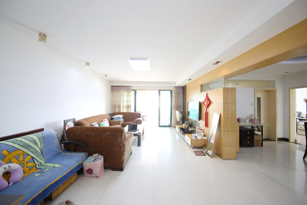 王府花園  4室2廳2衛(wèi)   150.80萬(wàn)