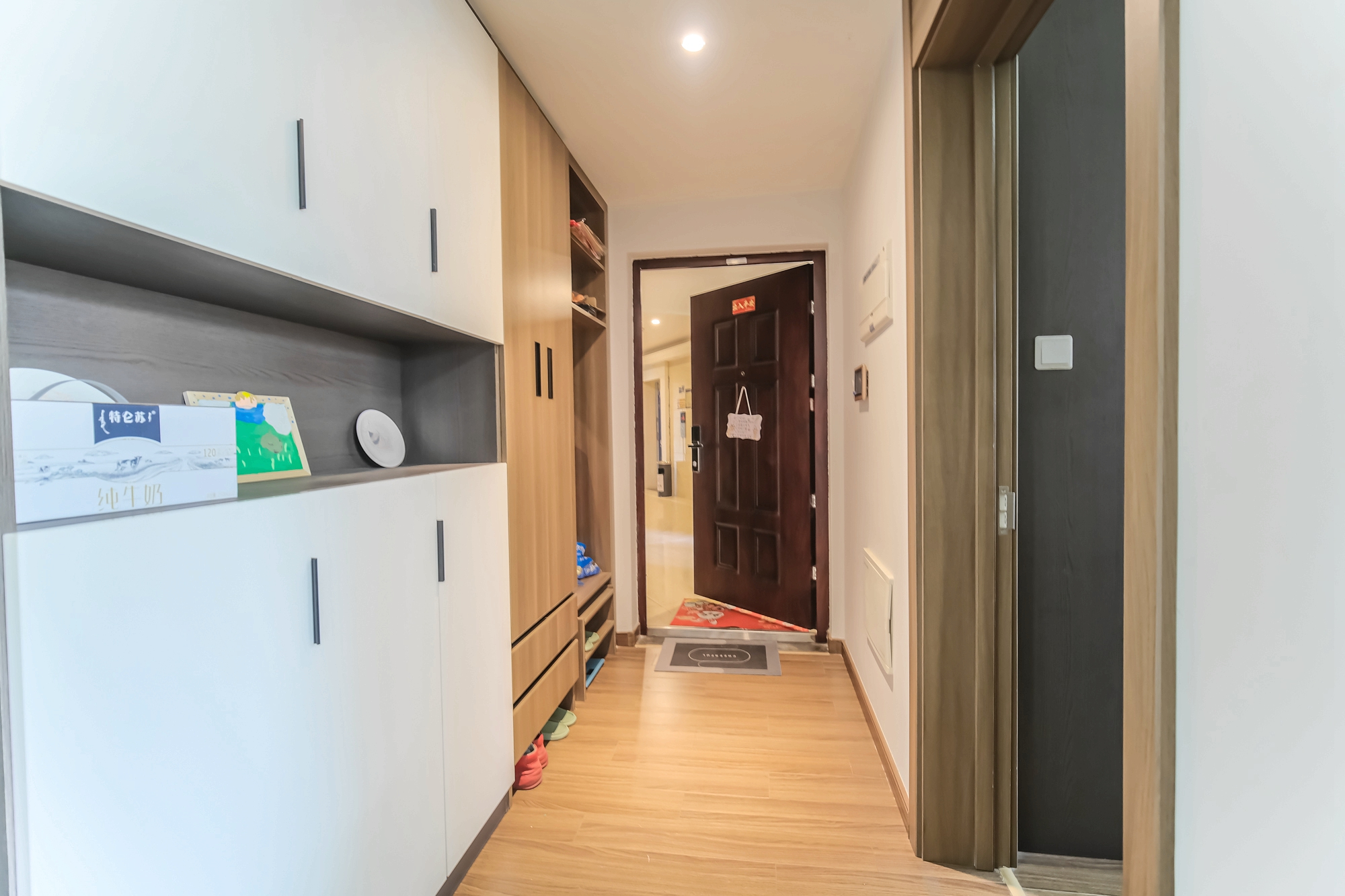 保利香槟国际  4室2厅2卫    100.0万 保利香槟国际  4室2厅2卫    100.0万其他