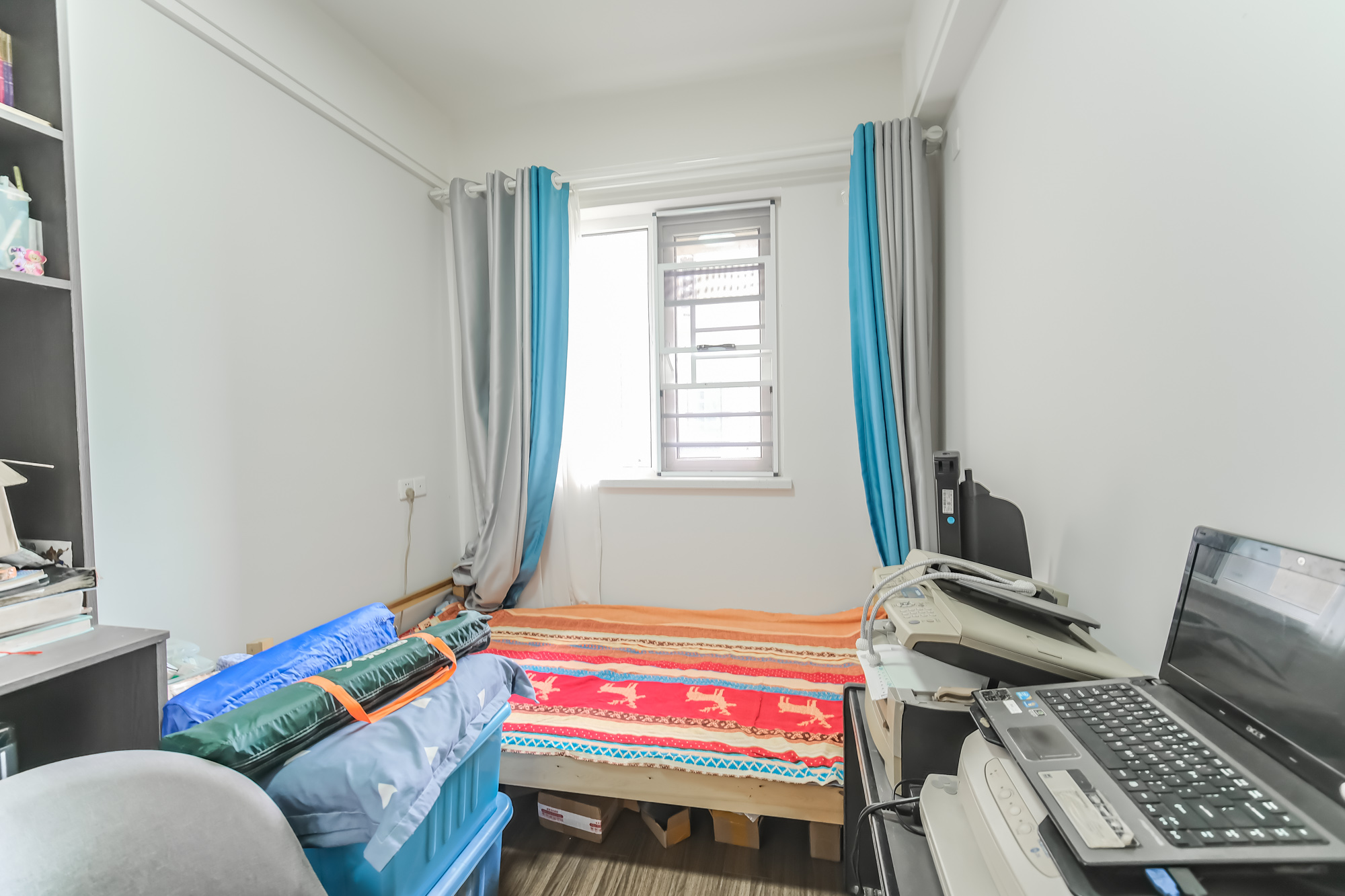 保利香槟国际  4室2厅2卫    100.0万 保利香槟国际  4室2厅2卫    100.0万卧室