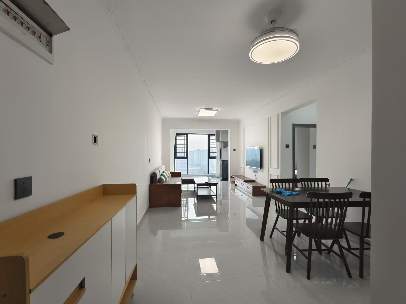 杏梨苑 2室2厅1卫 2000.0元/月 杏梨苑 2室2厅1卫 2000.0元/月室内图