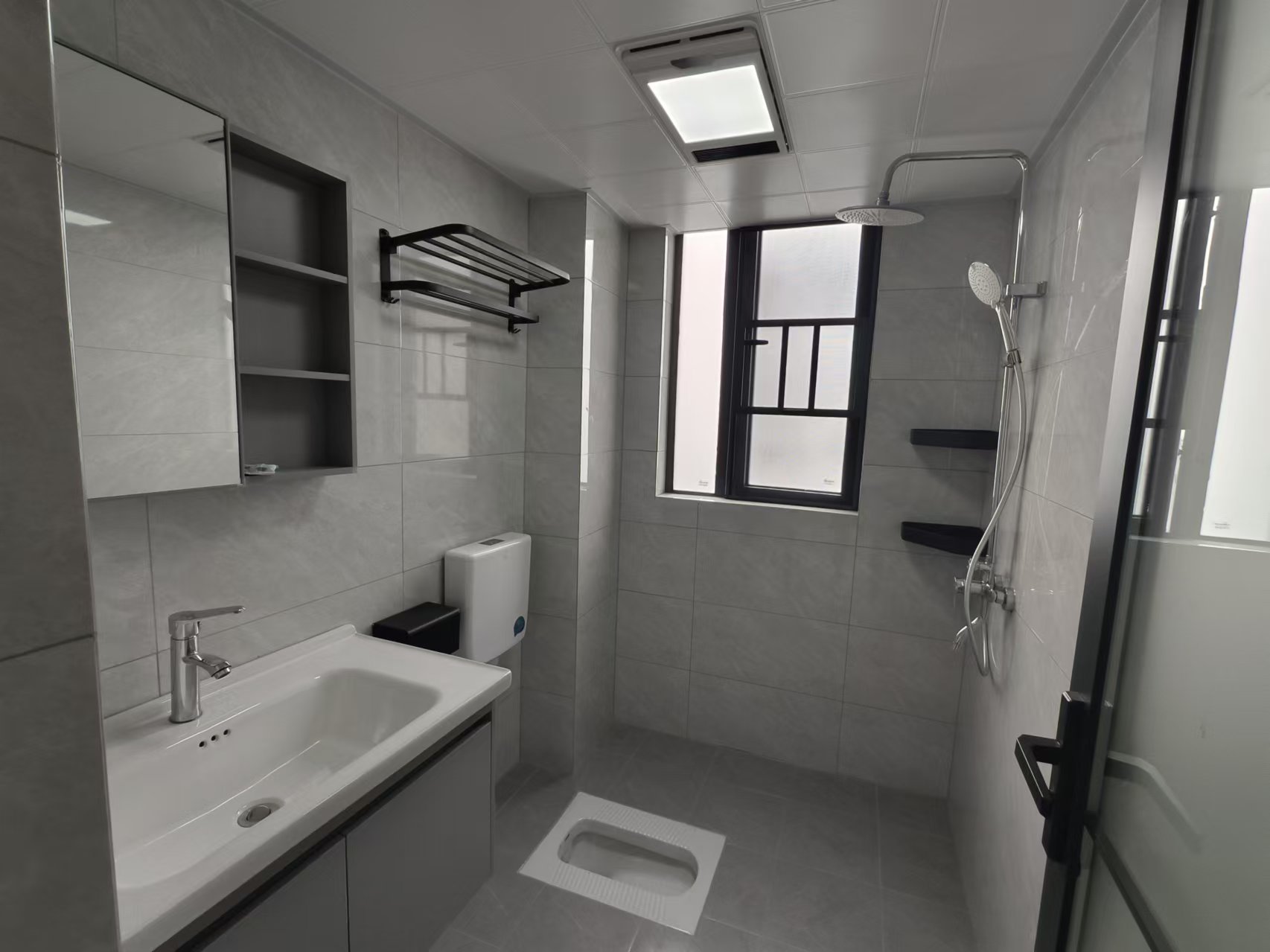 杏梨苑 2室2厅1卫 2000.0元/月 杏梨苑 2室2厅1卫 2000.0元/月室内图