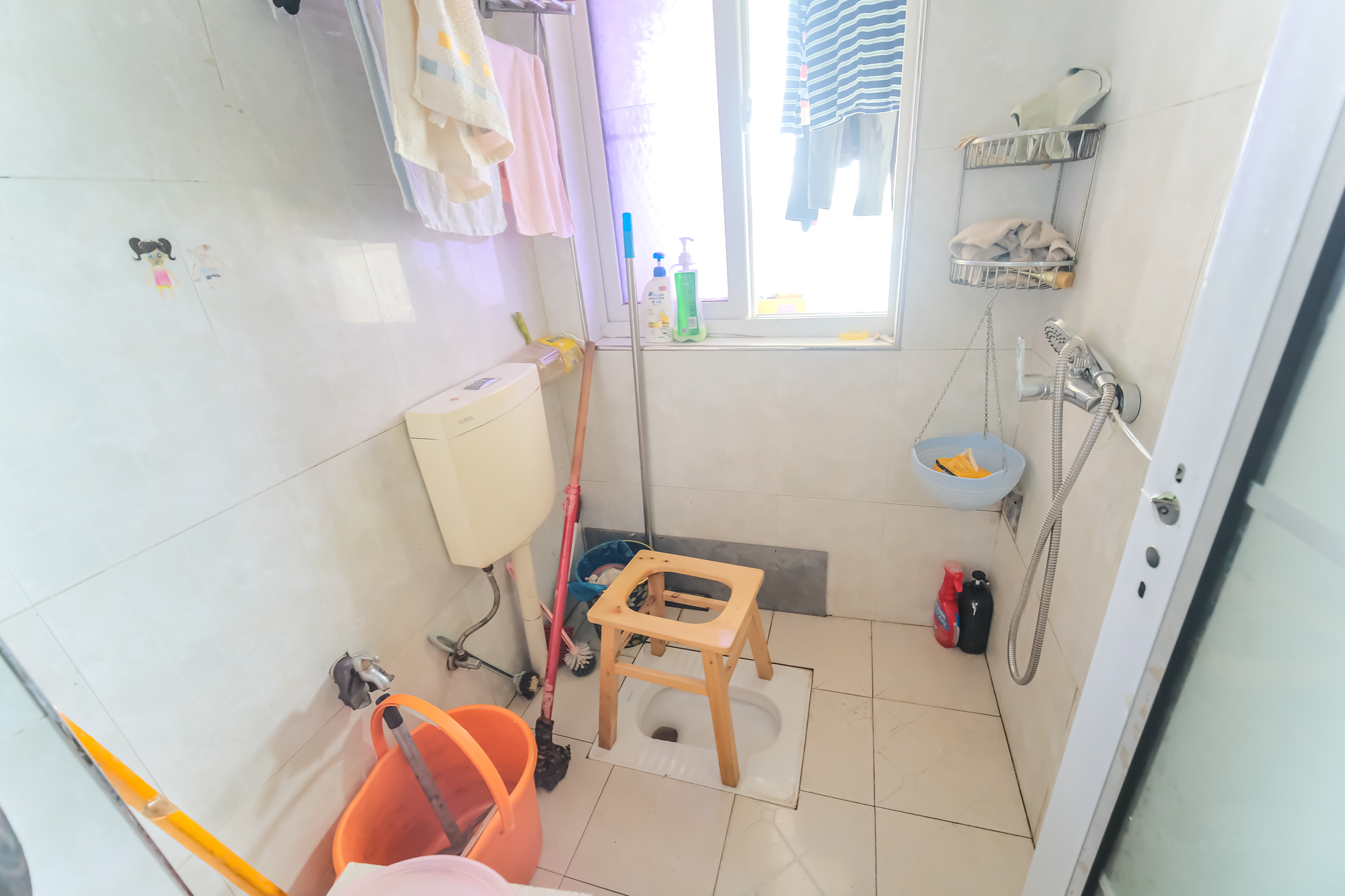 世景华庭  1室1厅1卫    18.0万 世景华庭  1室1厅1卫    18.0万卫生间