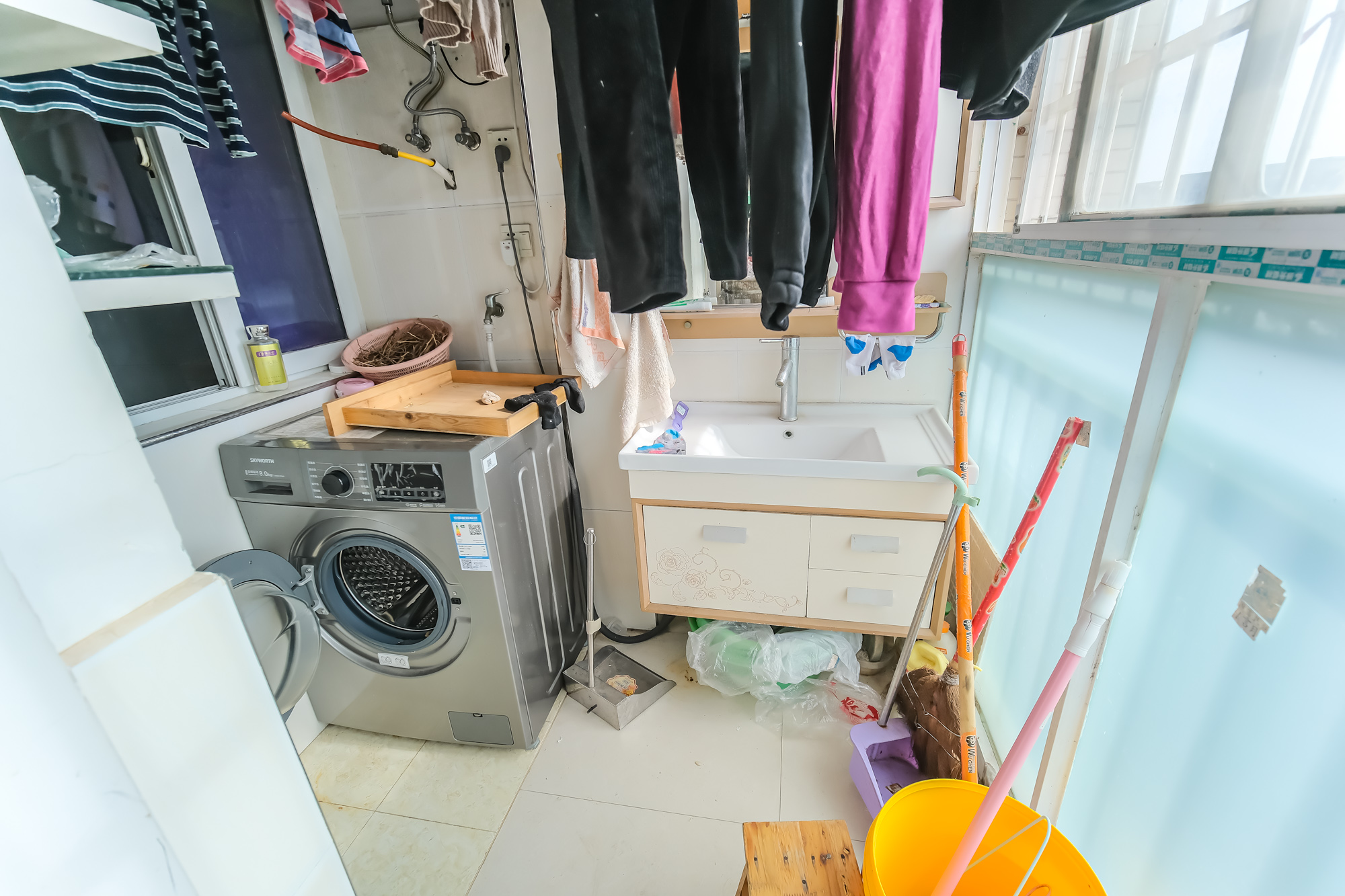 世景华庭  1室1厅1卫    18.0万 世景华庭  1室1厅1卫    18.0万阳台