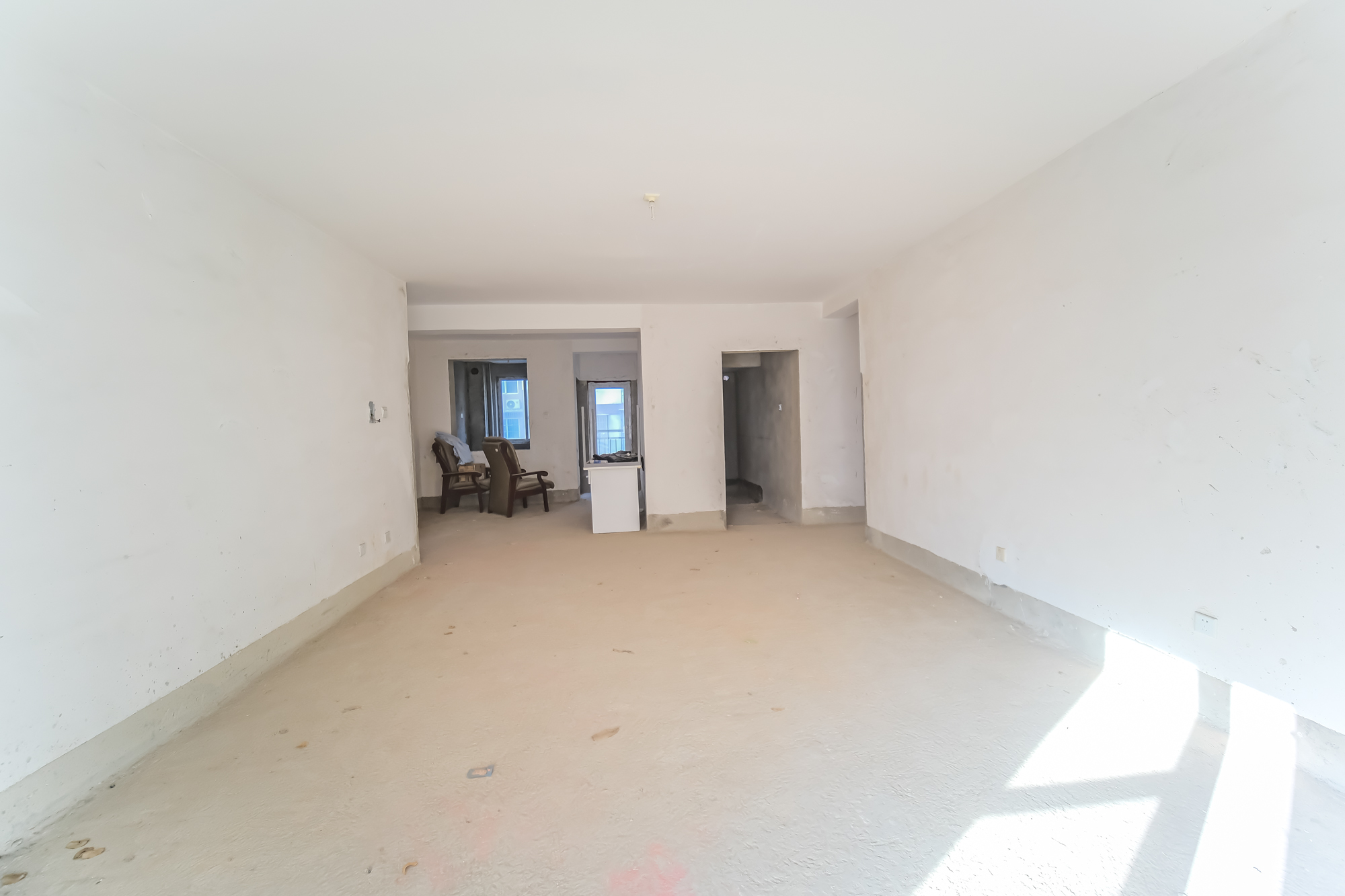 长丰星城 4室2厅2卫 56.8万 长丰星城 4室2厅2卫 56.8万客厅