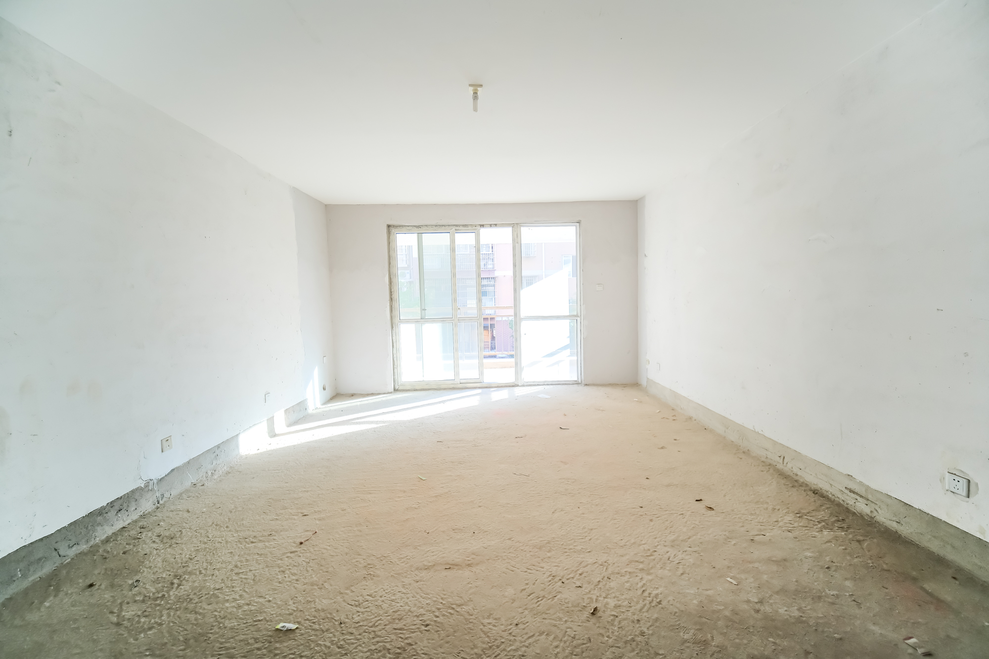 长丰星城 4室2厅2卫 56.8万 长丰星城 4室2厅2卫 56.8万客厅