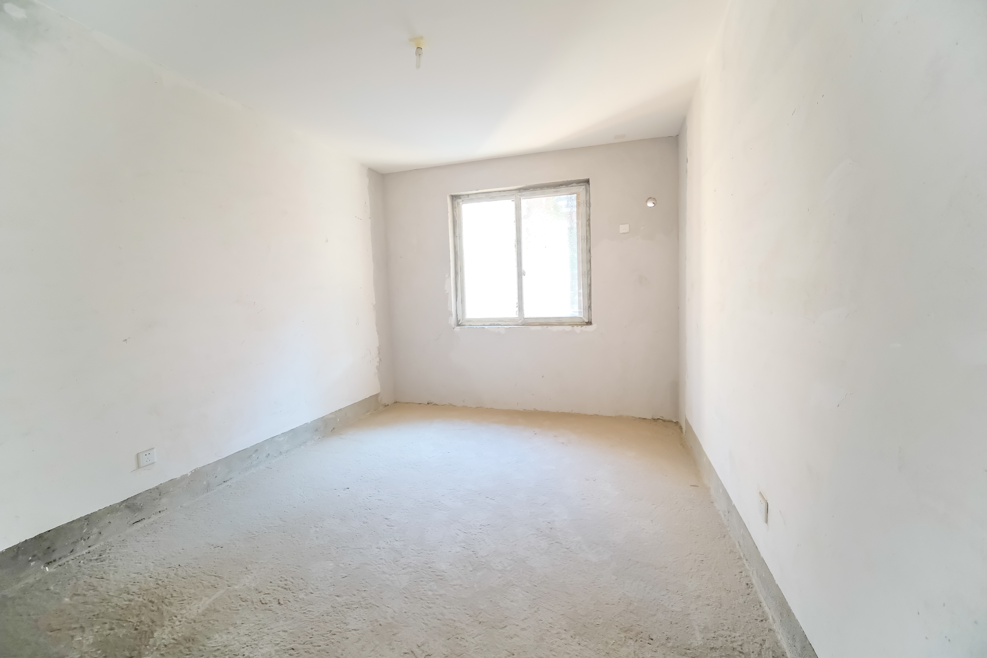 长丰星城 4室2厅2卫 56.8万 长丰星城 4室2厅2卫 56.8万卧室