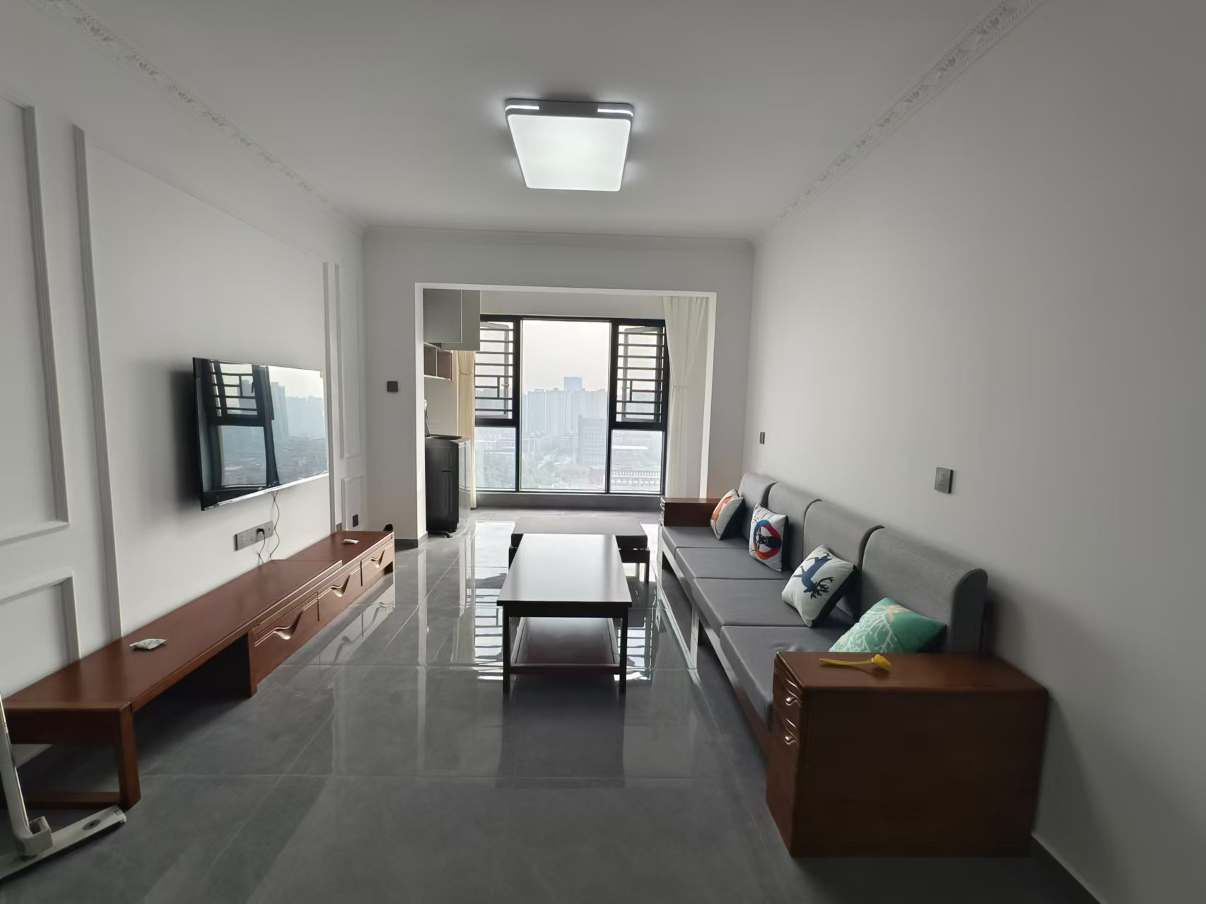 杏梨苑 2室2厅1卫 2000.0元/月 杏梨苑 2室2厅1卫 2000.0元/月室内图