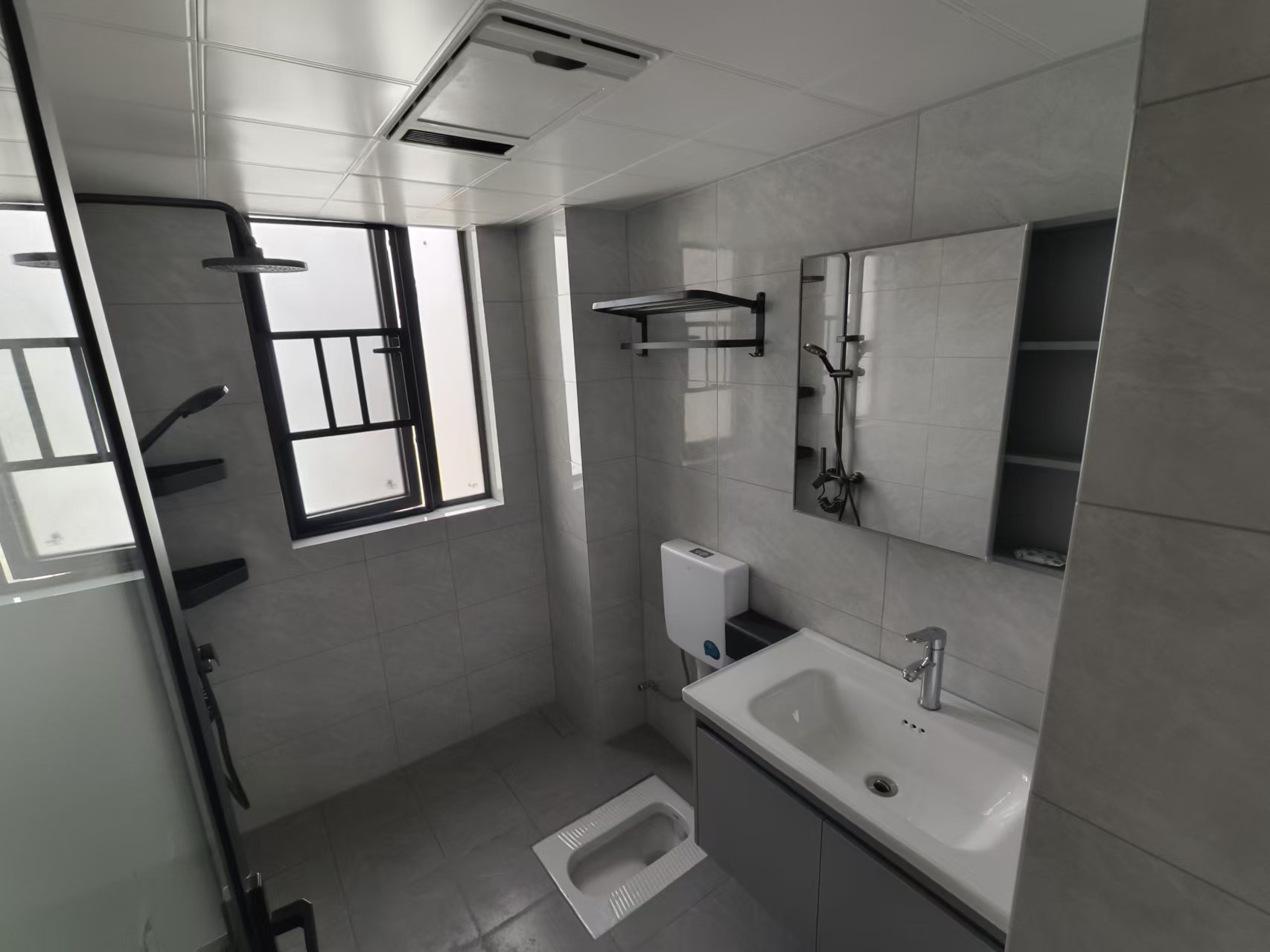 杏梨苑 2室2厅1卫 2000.0元/月 杏梨苑 2室2厅1卫 2000.0元/月室内图