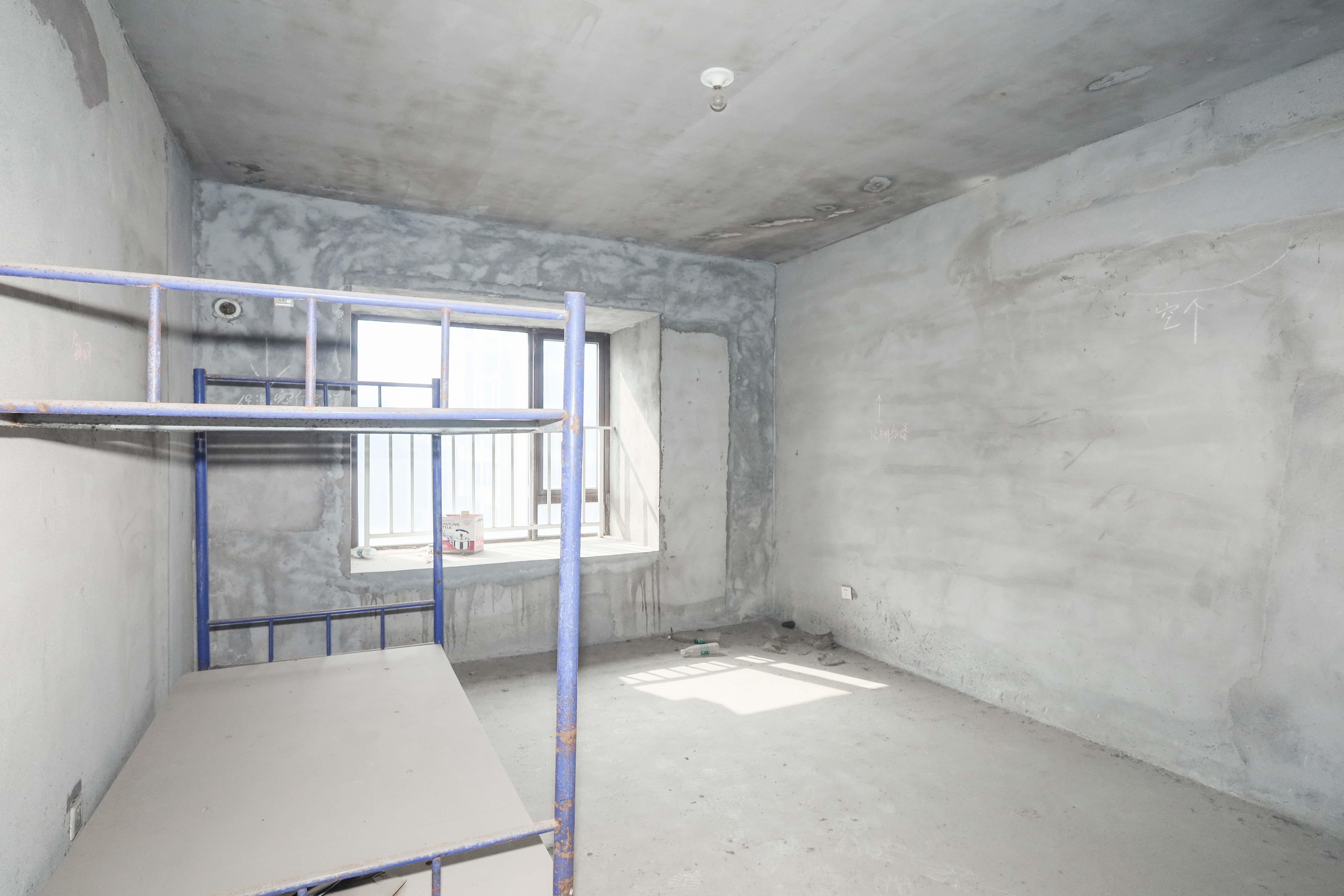 保利麓谷林语E区  3室2厅1卫    88.0万 保利麓谷林语E区  3室2厅1卫    88.0万卧室