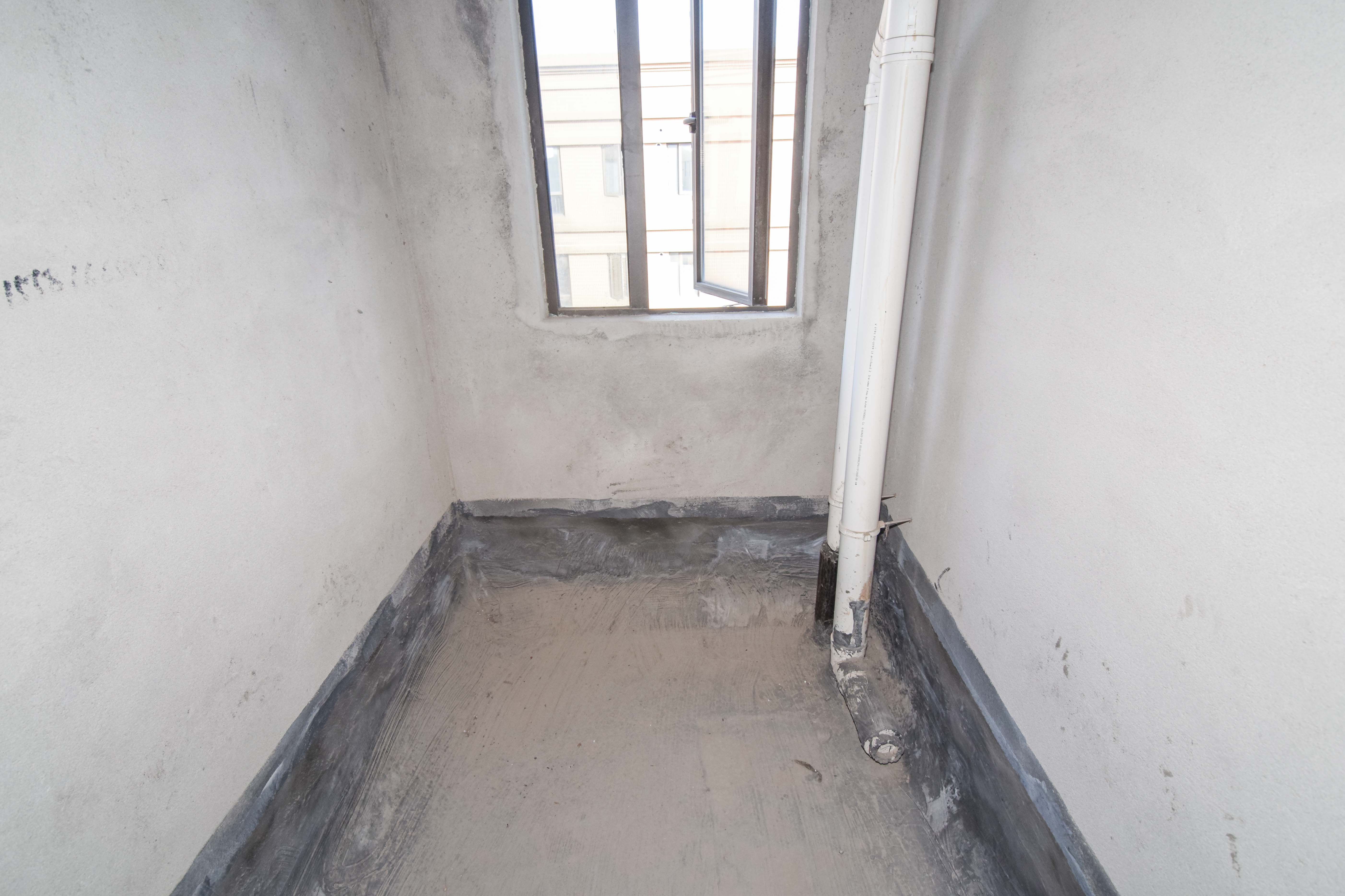 润和长郡(润和紫郡二三期) 3室2厅2卫 65.0万 润和长郡(润和紫郡二三期) 3室2厅2卫 65.0万卫生间